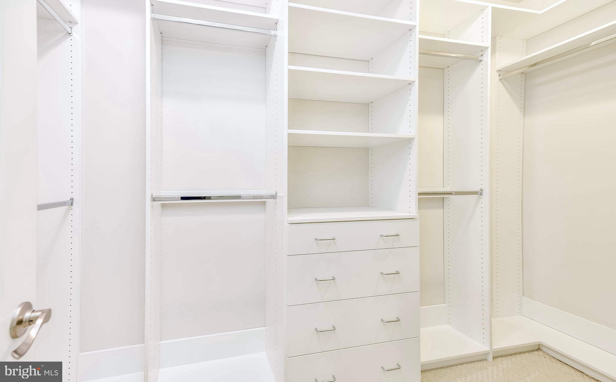 WOODSON SQUARE - Residential