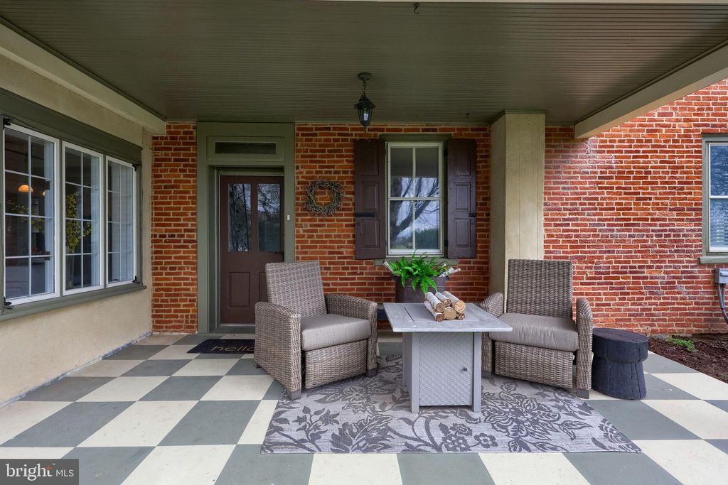 Photo of 2047 Jarvis Road, LANCASTER, PA 17601 (MLS # PALA2085098)