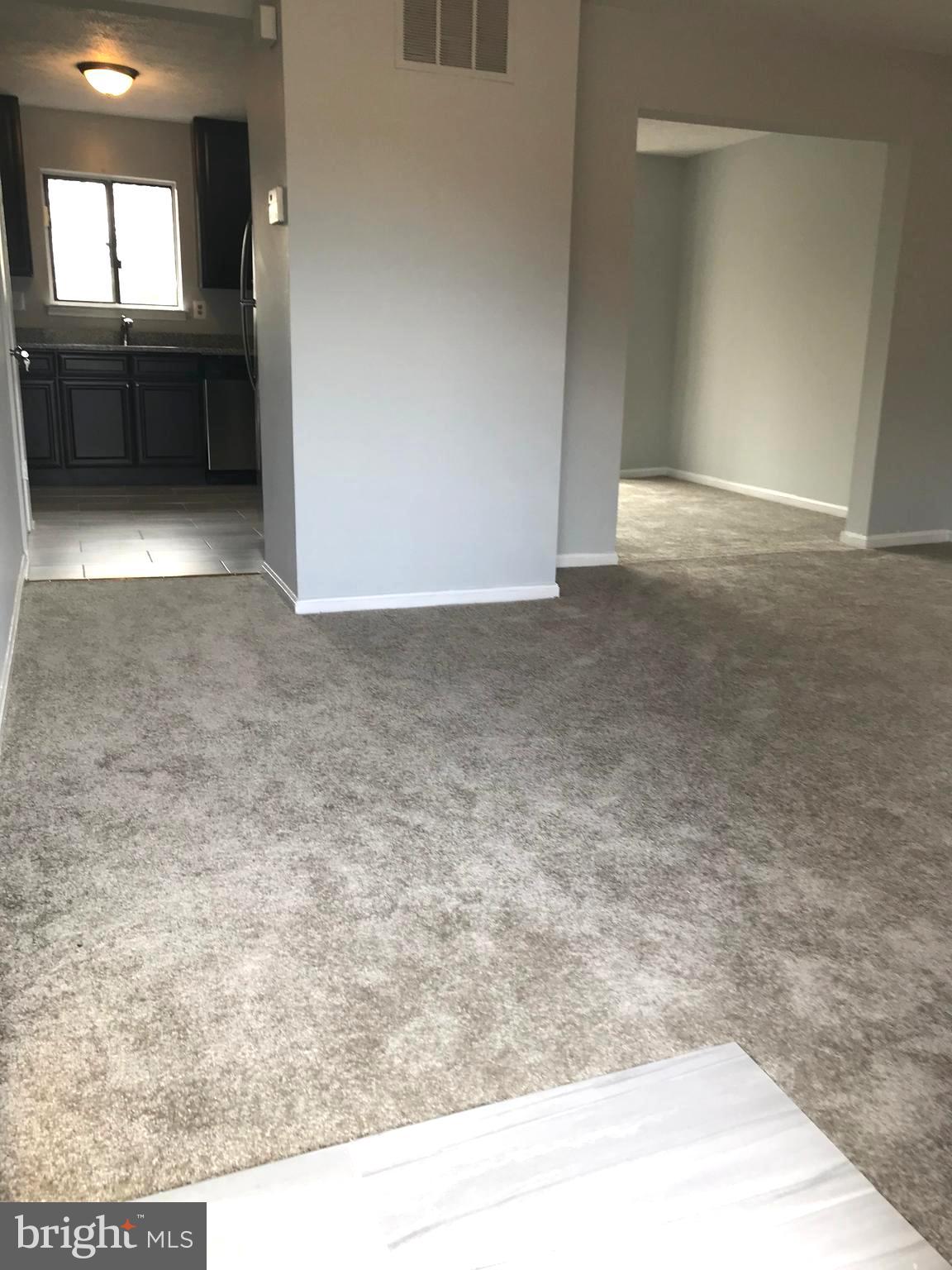 ENTERPRISE KNOLLS - Residential Lease