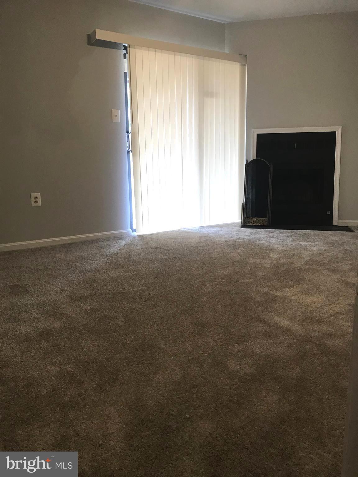 ENTERPRISE KNOLLS - Residential Lease