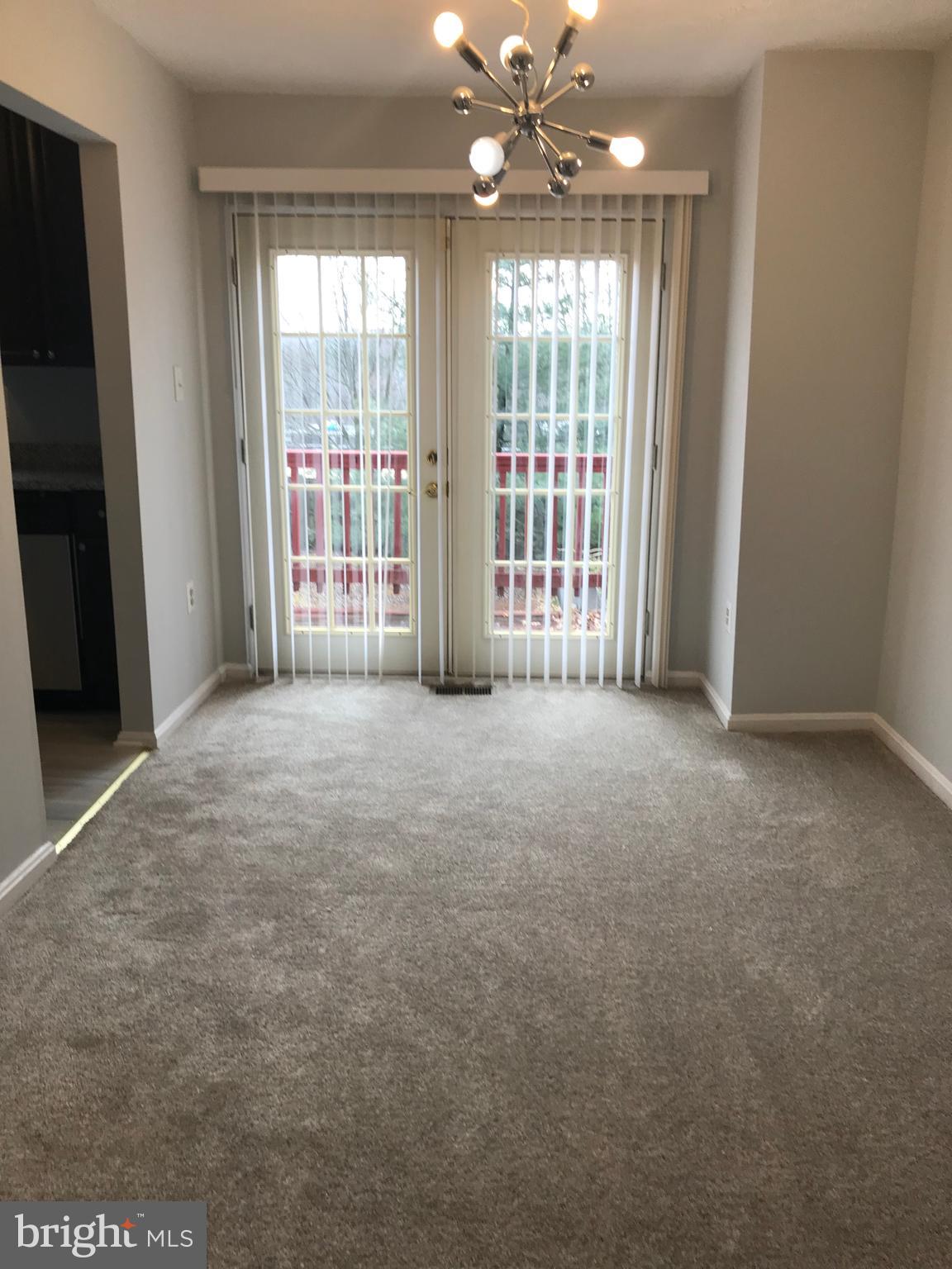 ENTERPRISE KNOLLS - Residential Lease