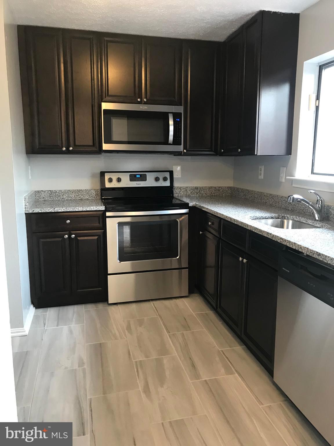 ENTERPRISE KNOLLS - Residential Lease