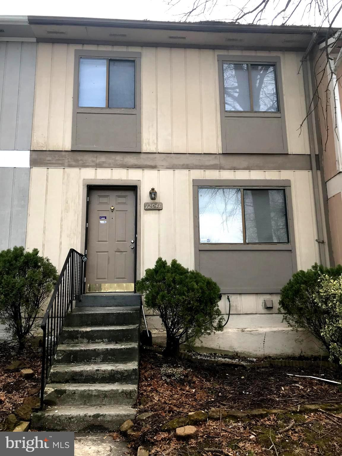 ENTERPRISE KNOLLS - Residential Lease