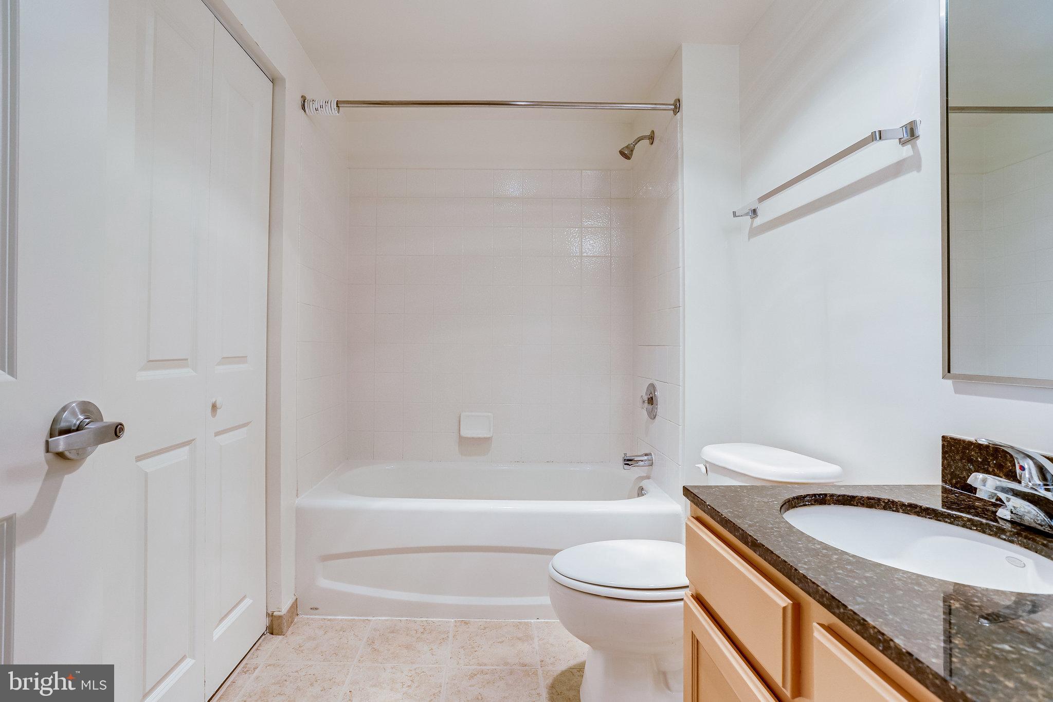 BALLSTON 880 - Residential