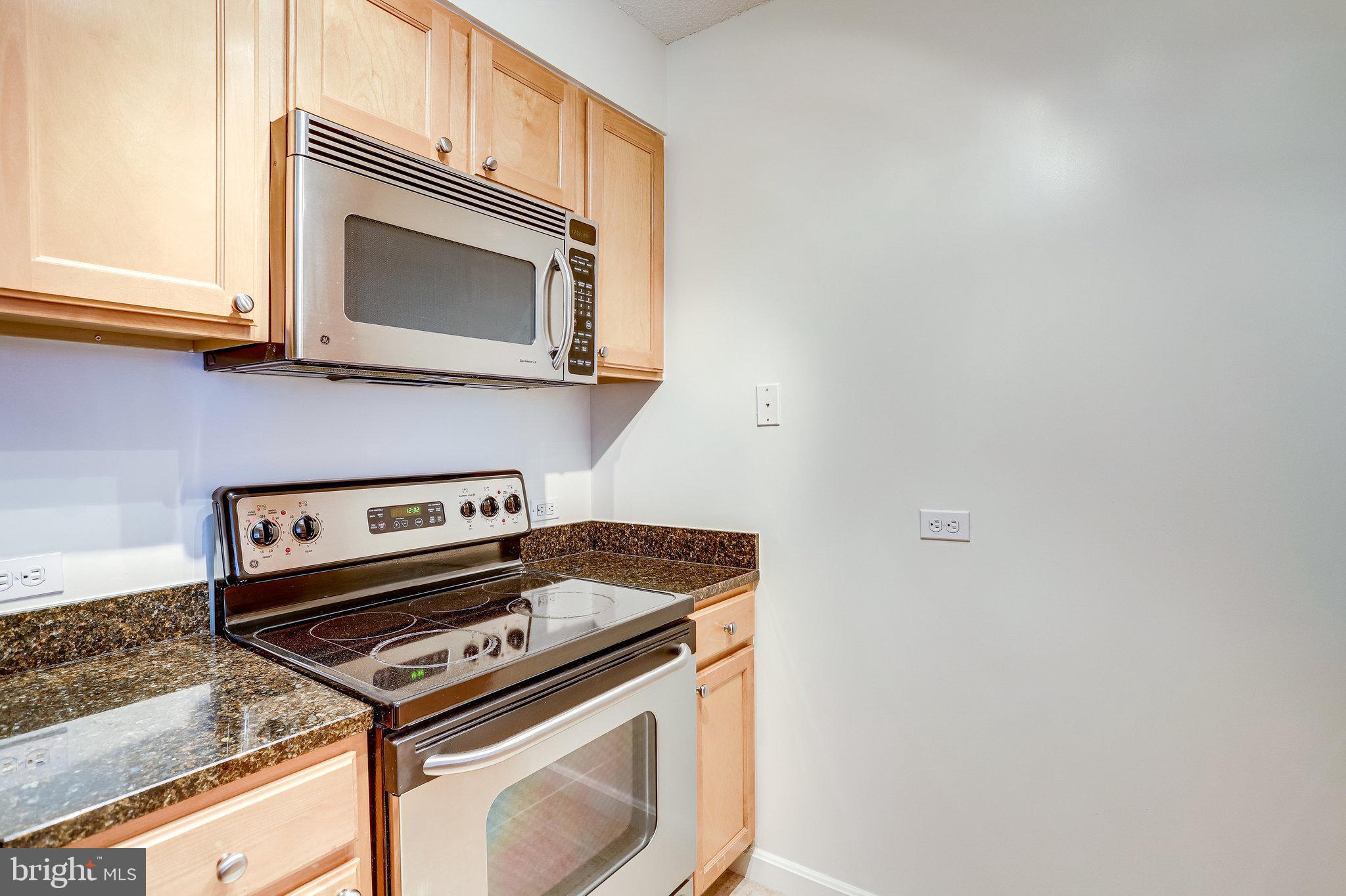 BALLSTON 880 - Residential