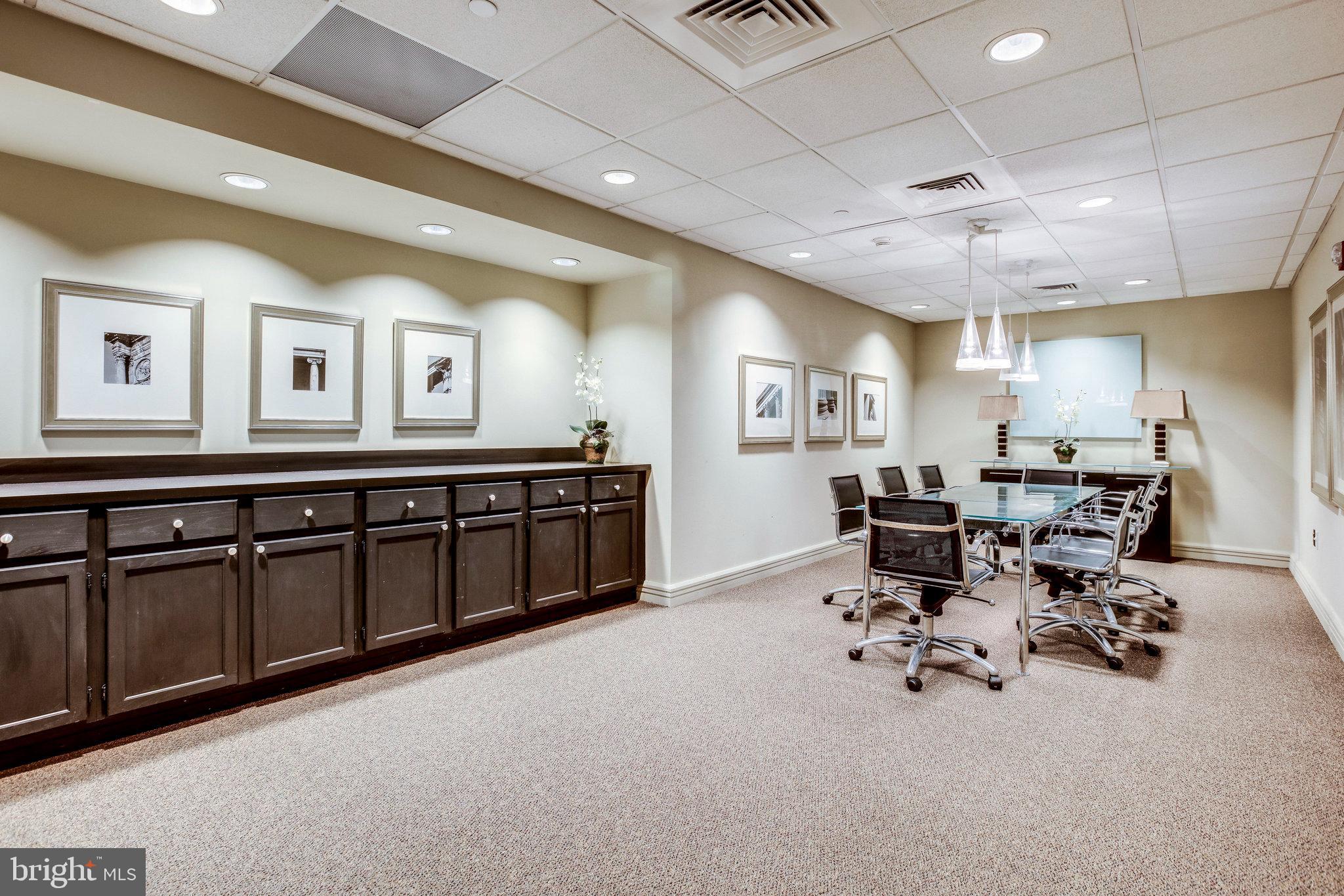 BALLSTON 880 - Residential