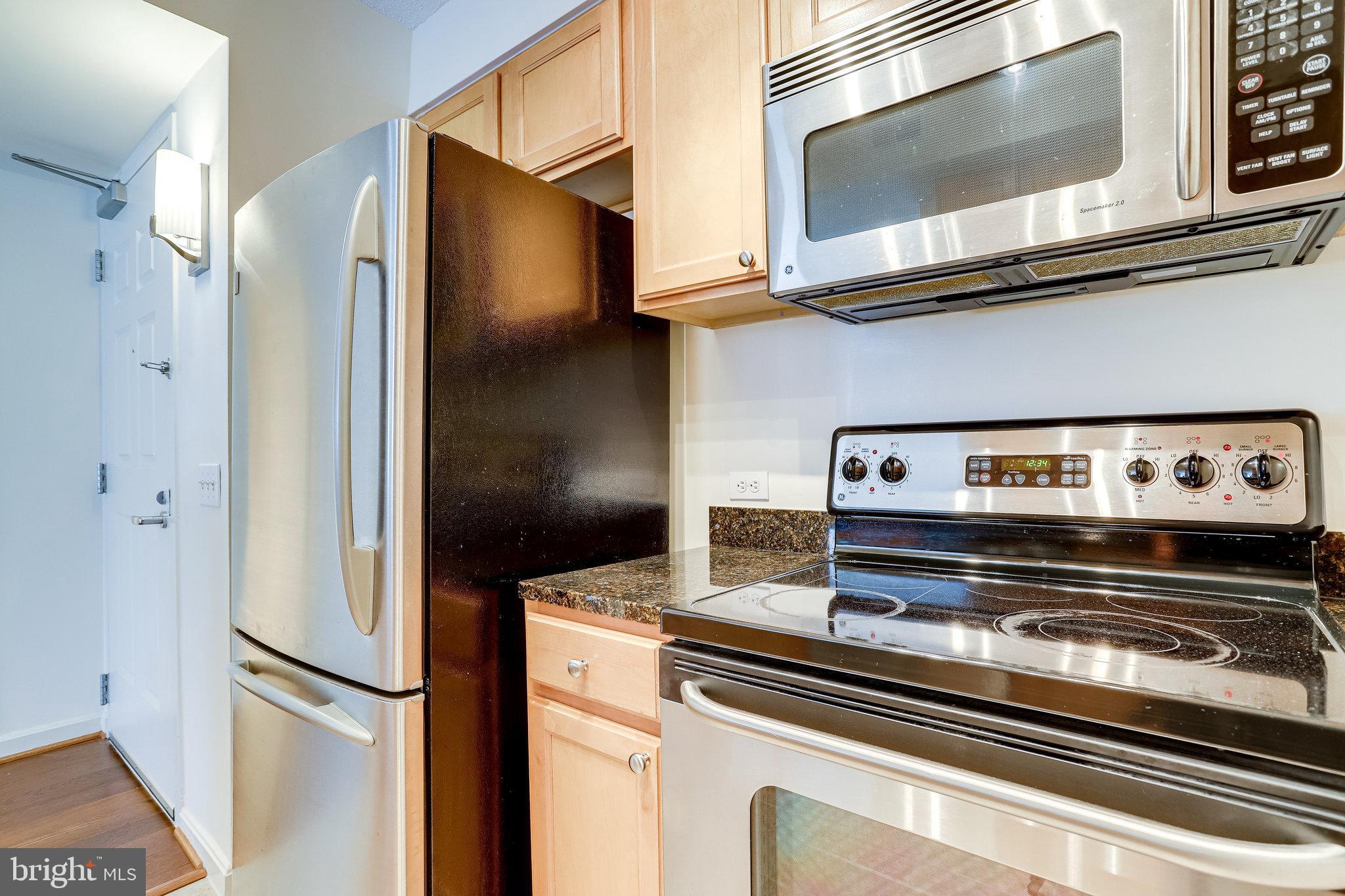 BALLSTON 880 - Residential