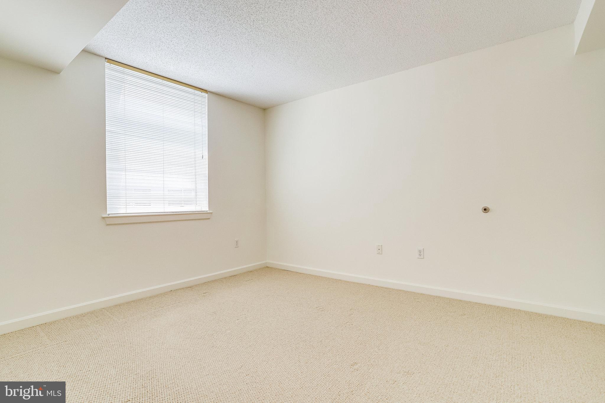 BALLSTON 880 - Residential