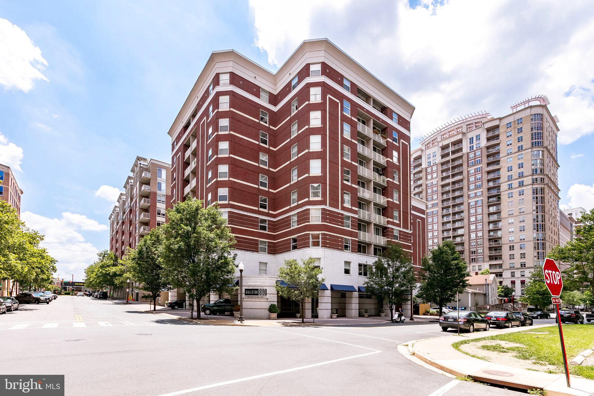 BALLSTON 880 - Residential