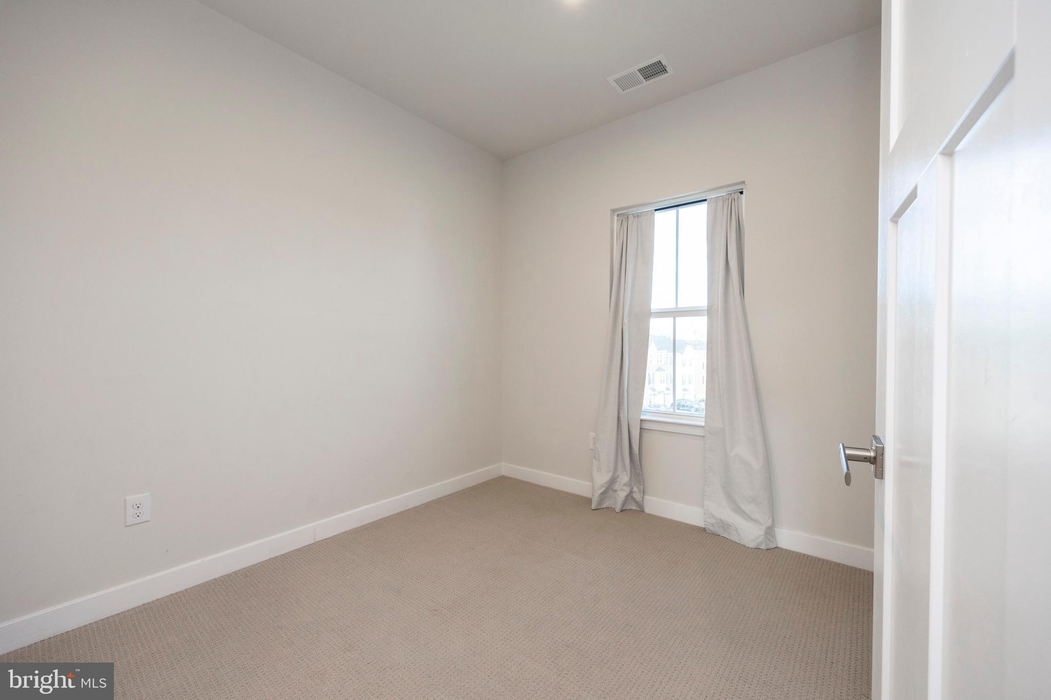 MAPLEVIEW - Residential Lease