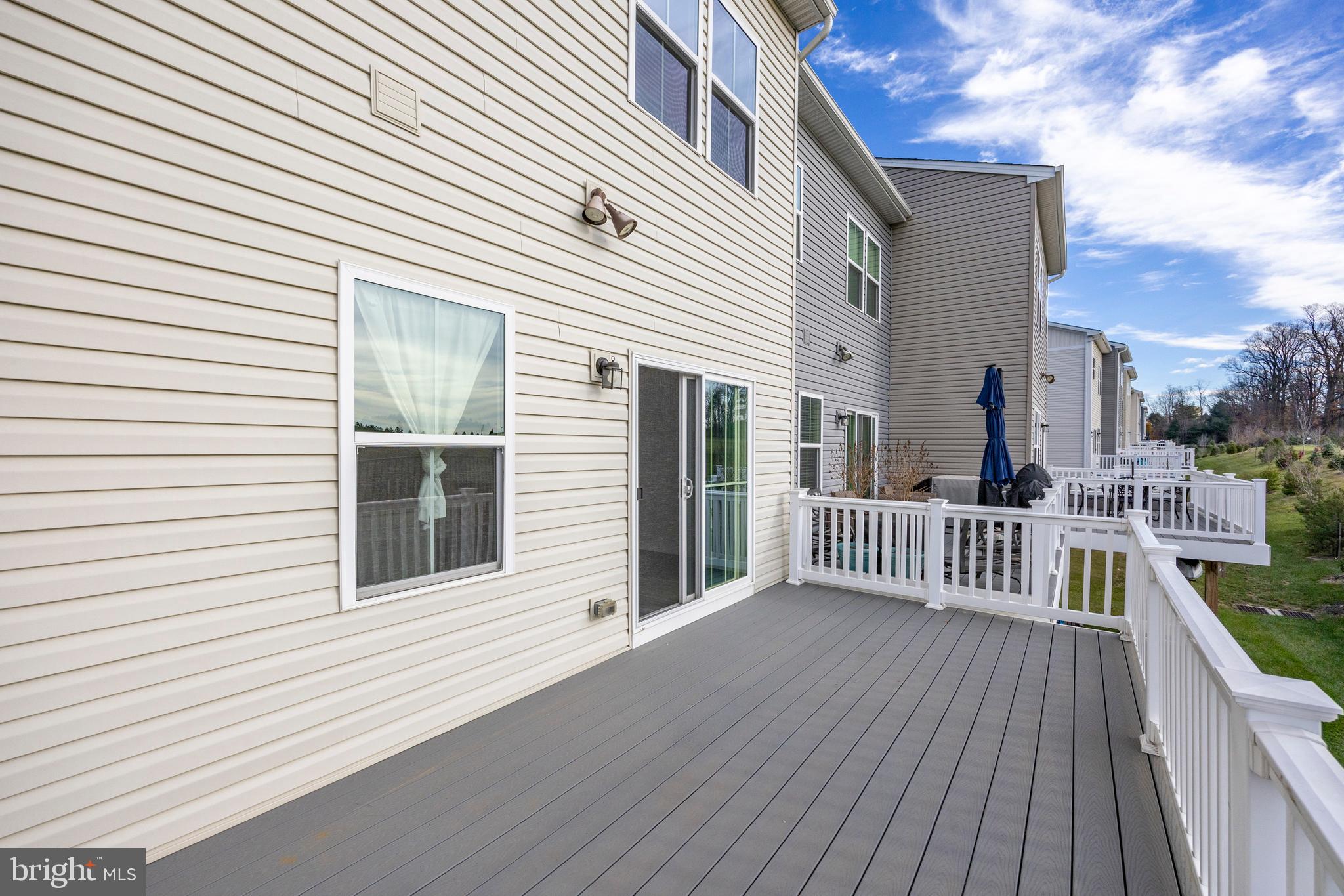 MAPLEVIEW - Residential Lease