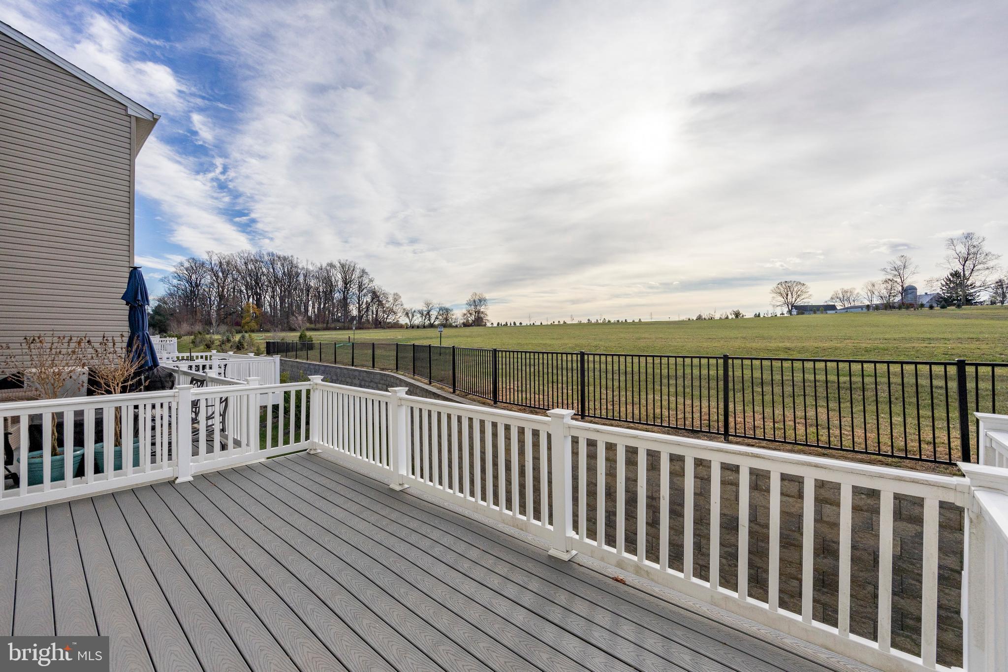 MAPLEVIEW - Residential Lease