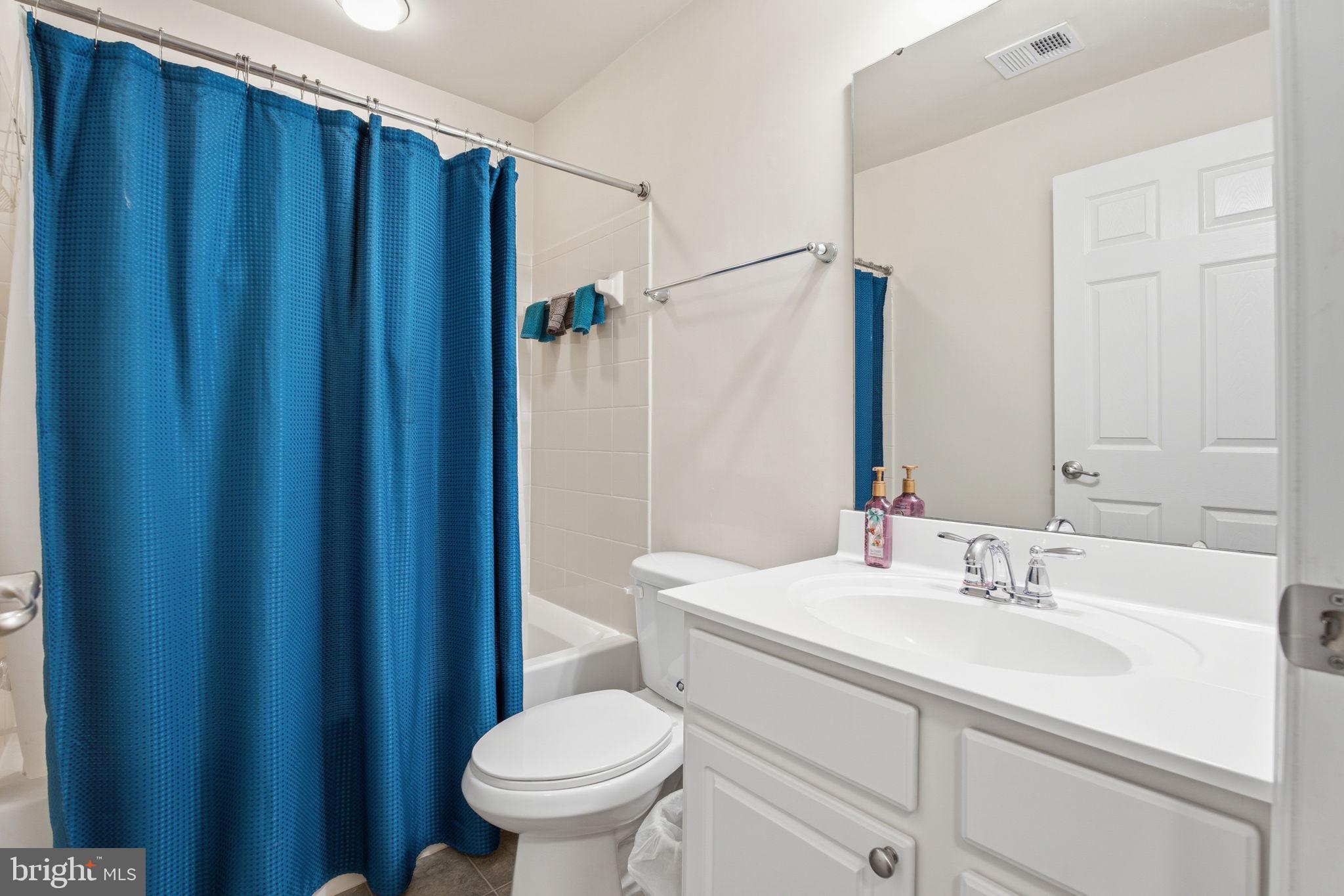 ROLLING OAKS - Residential