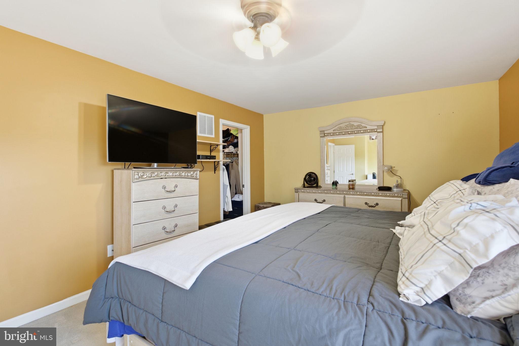 ROLLING OAKS - Residential