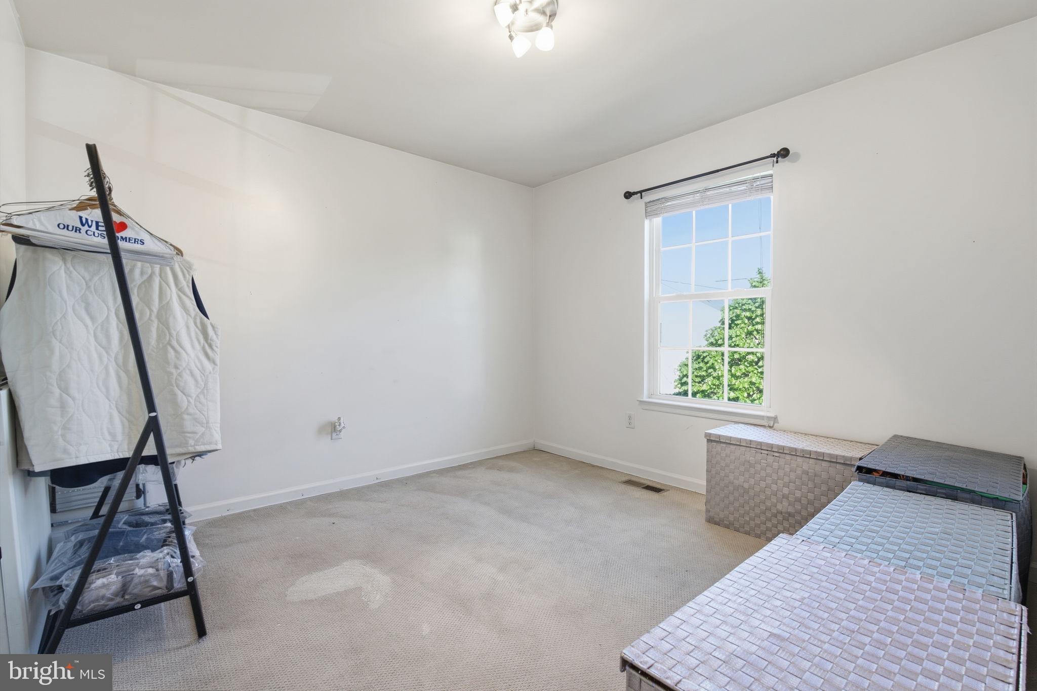 ROLLING OAKS - Residential