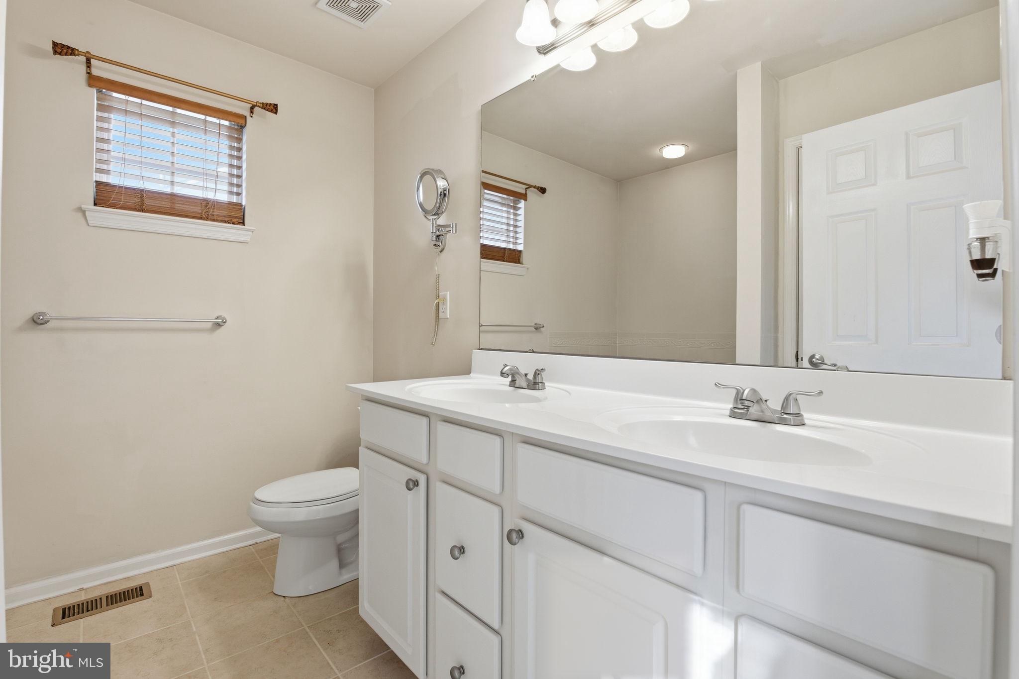 ROLLING OAKS - Residential