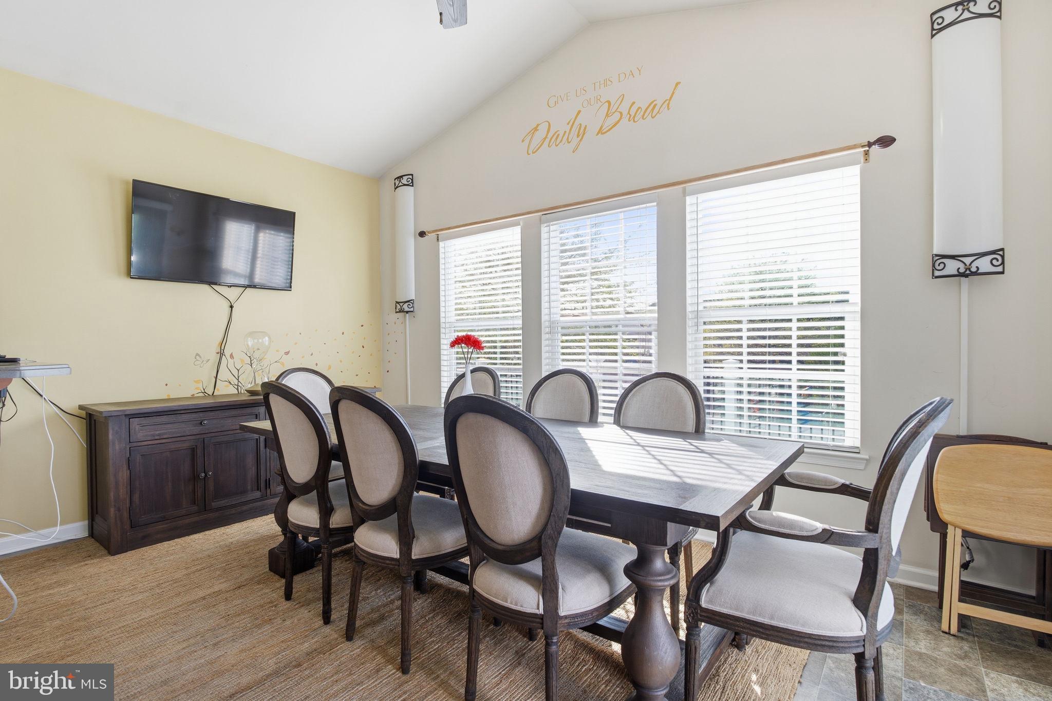 ROLLING OAKS - Residential