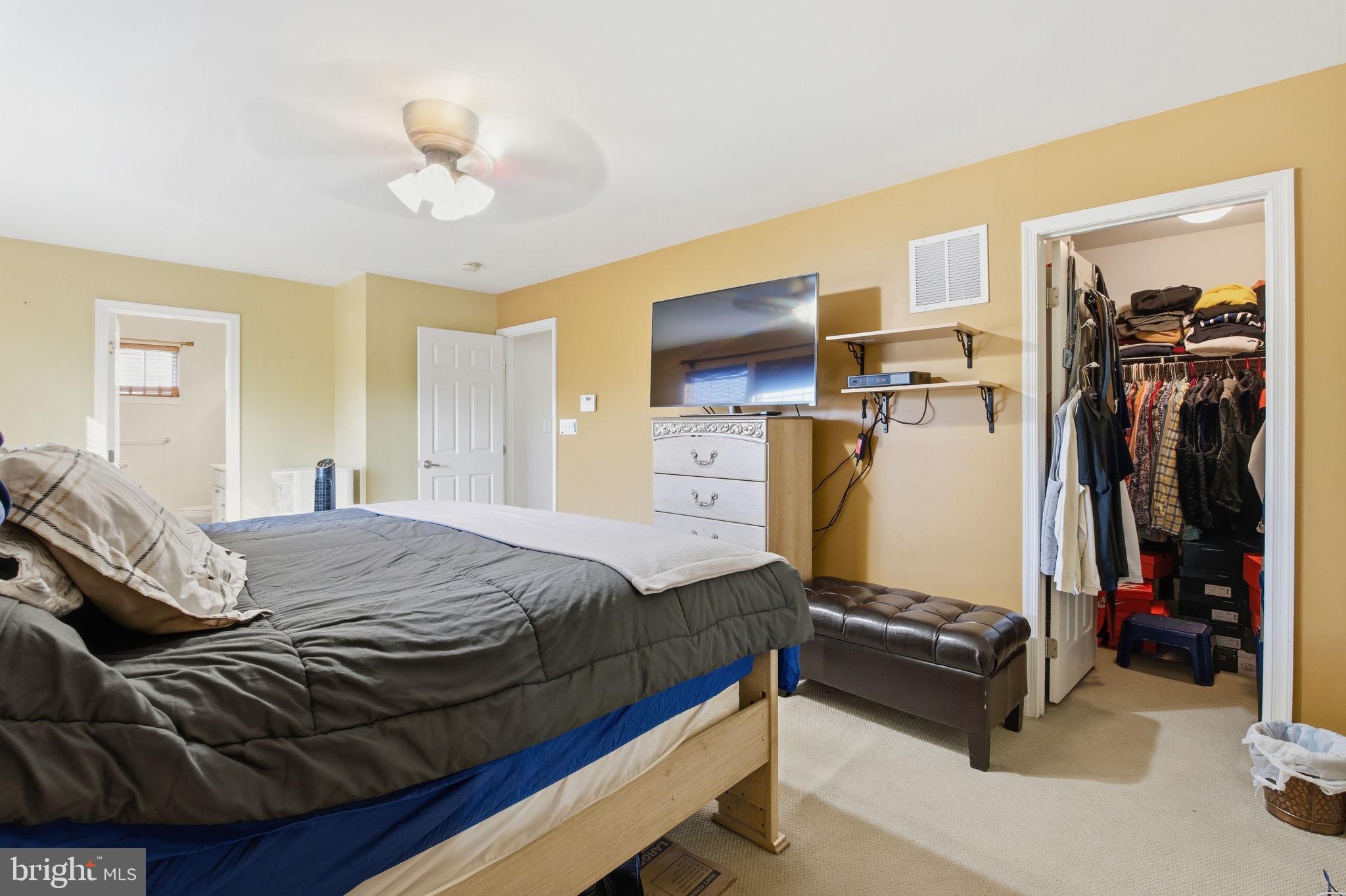 ROLLING OAKS - Residential