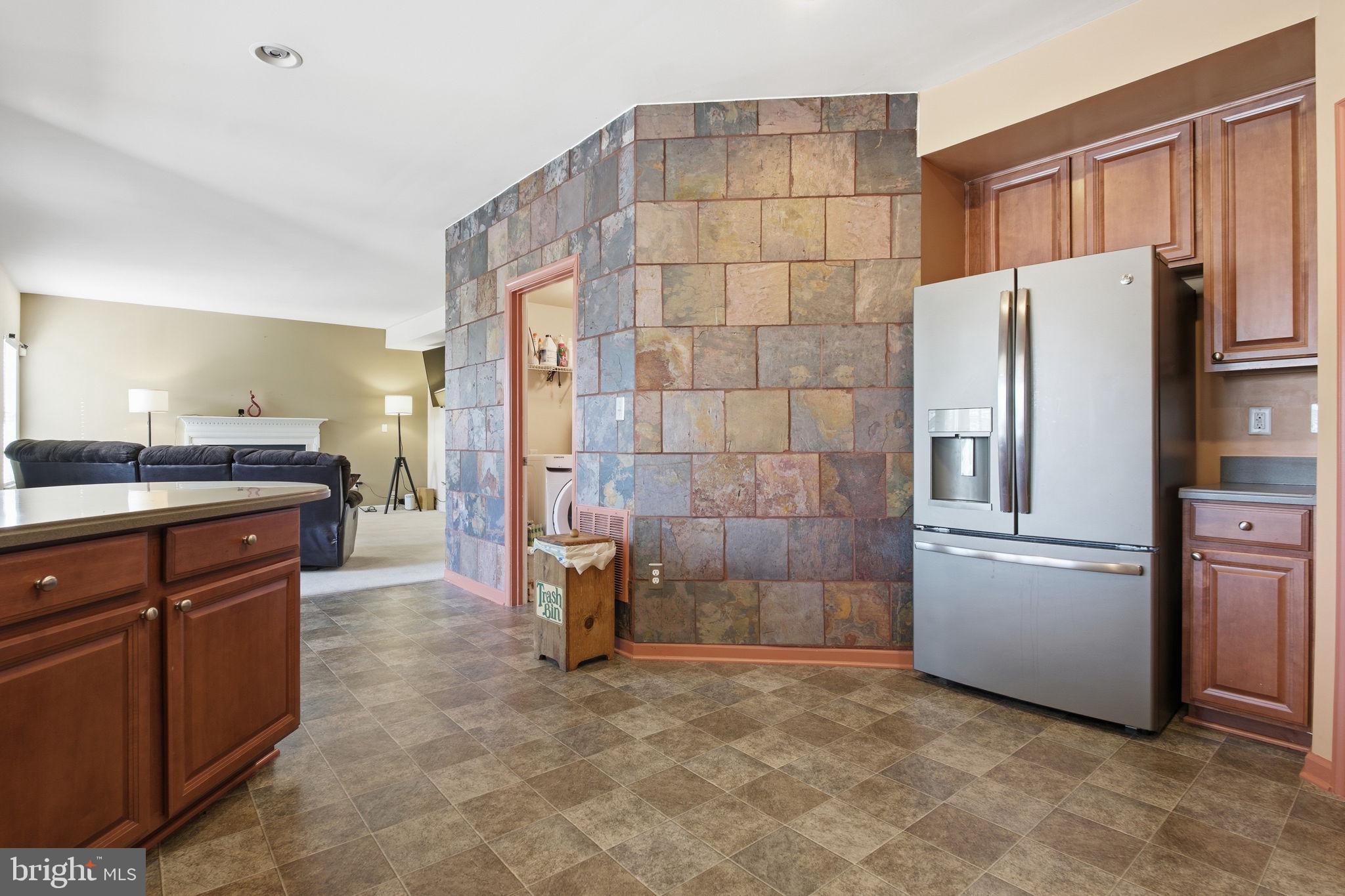 ROLLING OAKS - Residential