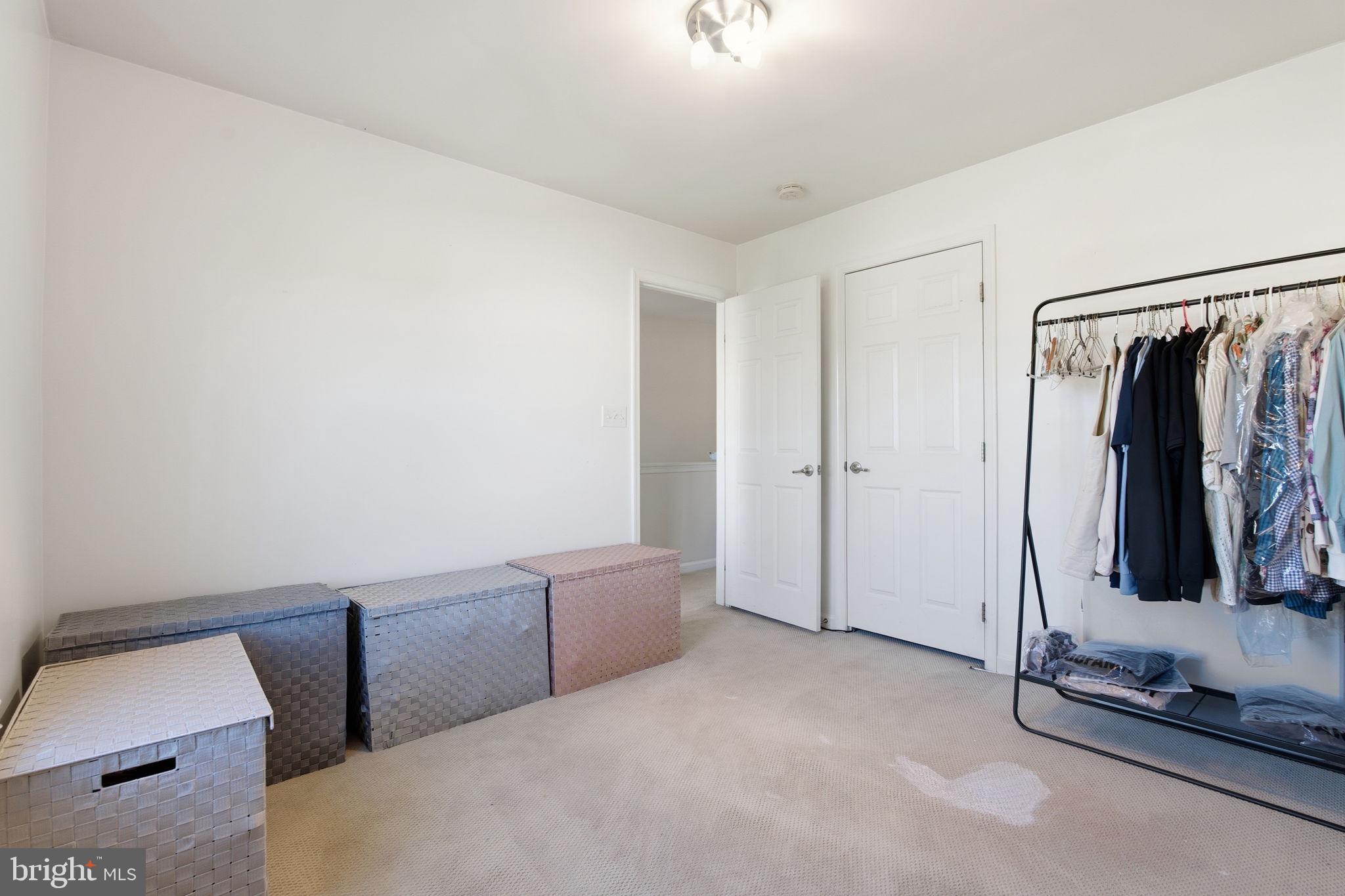 ROLLING OAKS - Residential