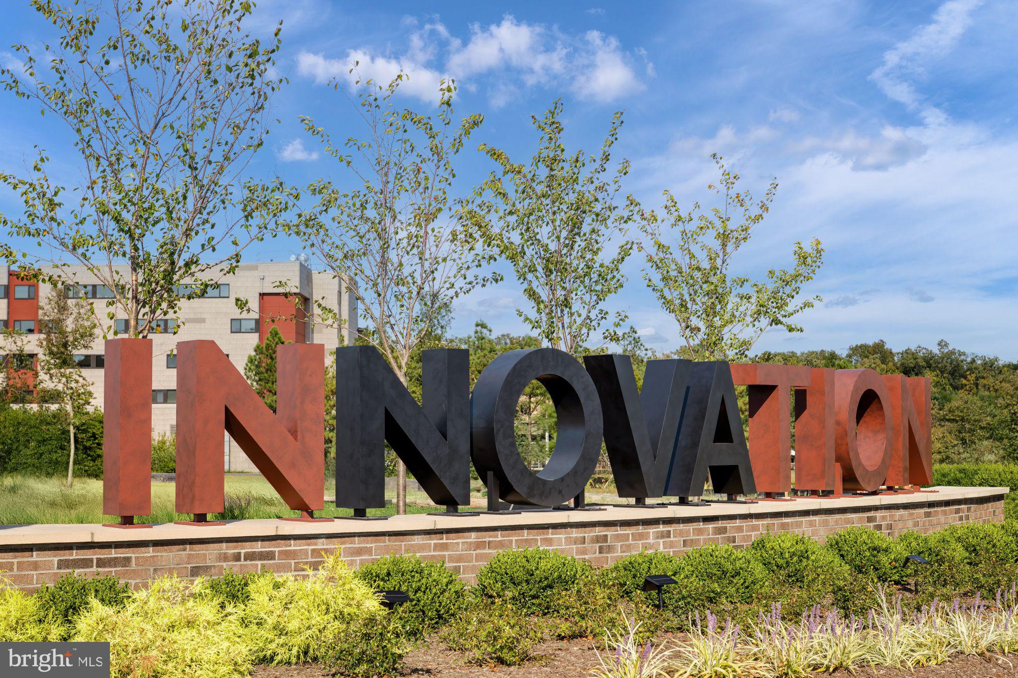 INNOVATION TOWN CENTER - Residential