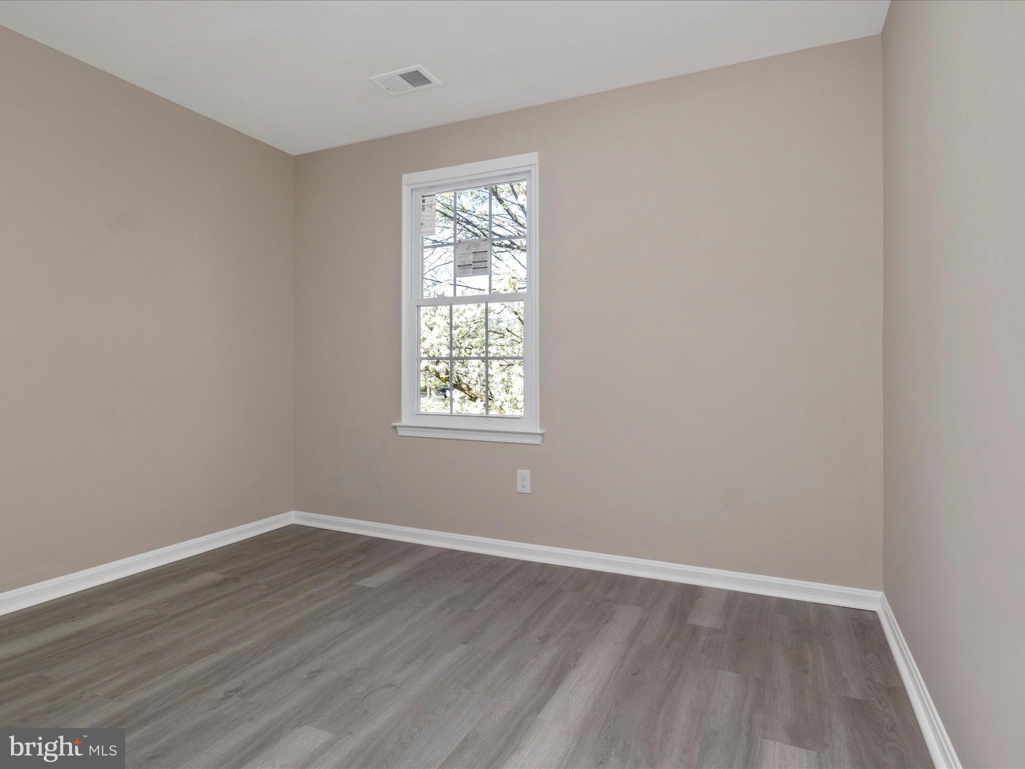 SKYLINE HILLS PLAT FIVE - Residential