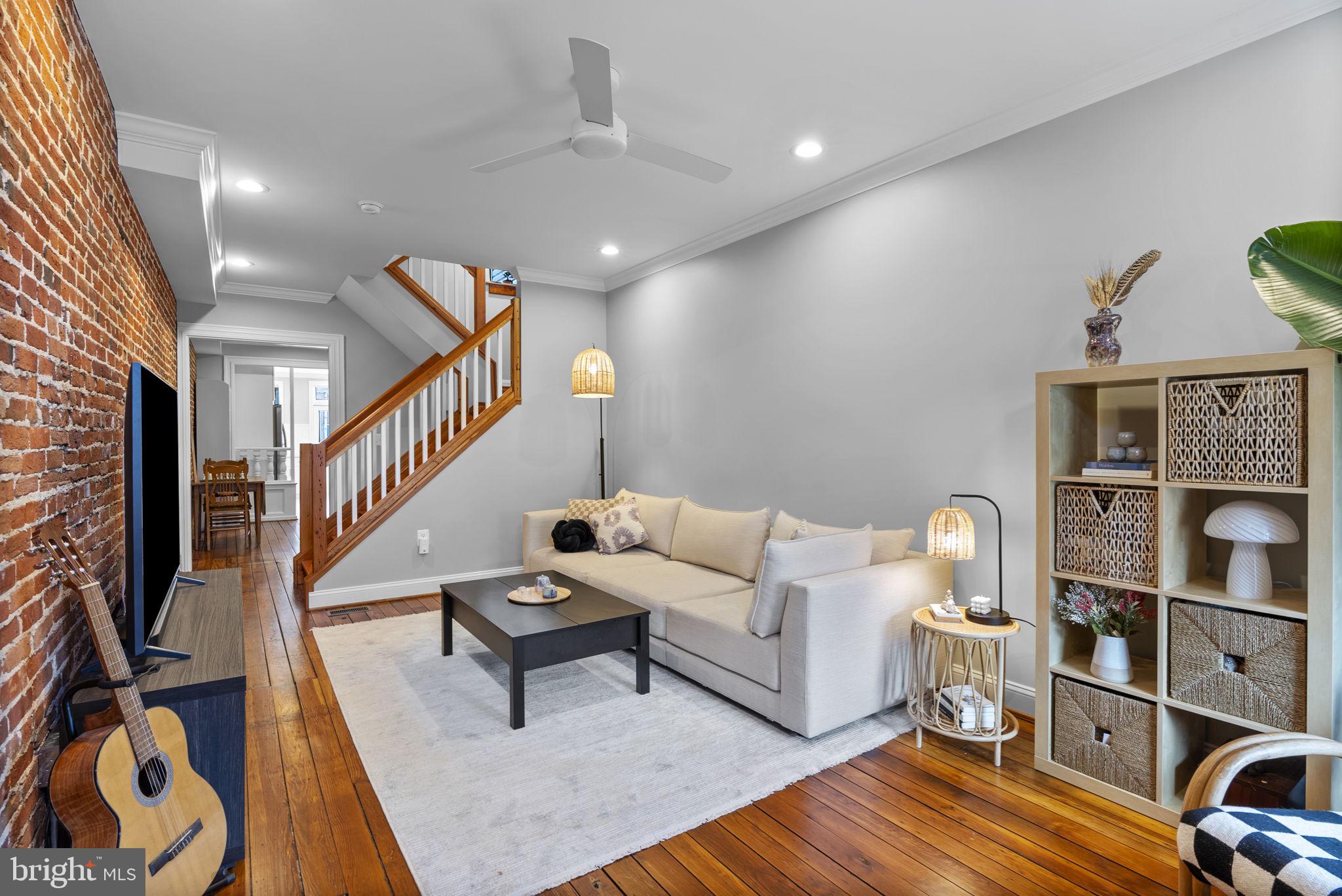 107 E RANDALL STREET