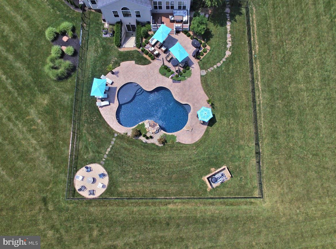HIGHFIELD ESTATES - Residential