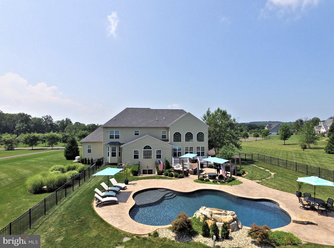 HIGHFIELD ESTATES - Residential