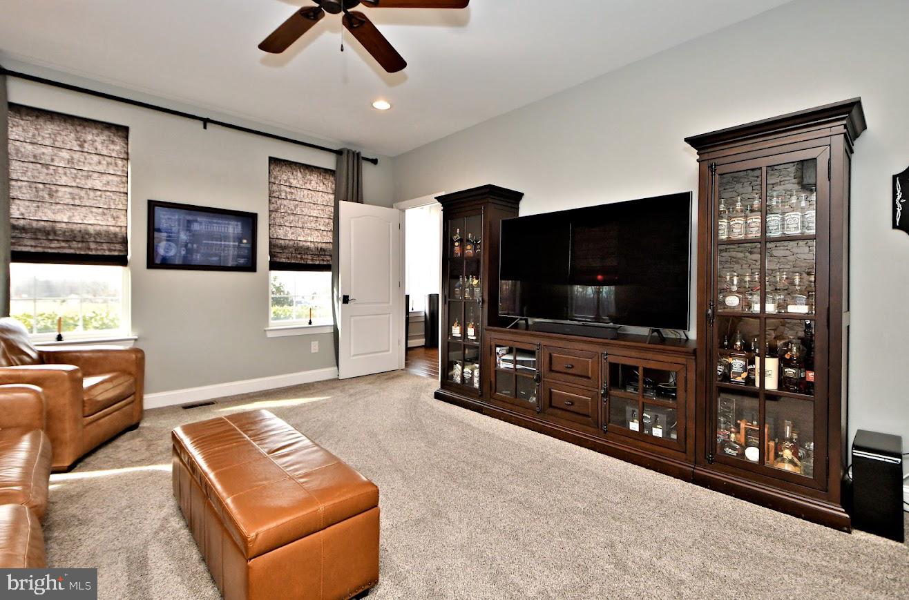 HIGHFIELD ESTATES - Residential