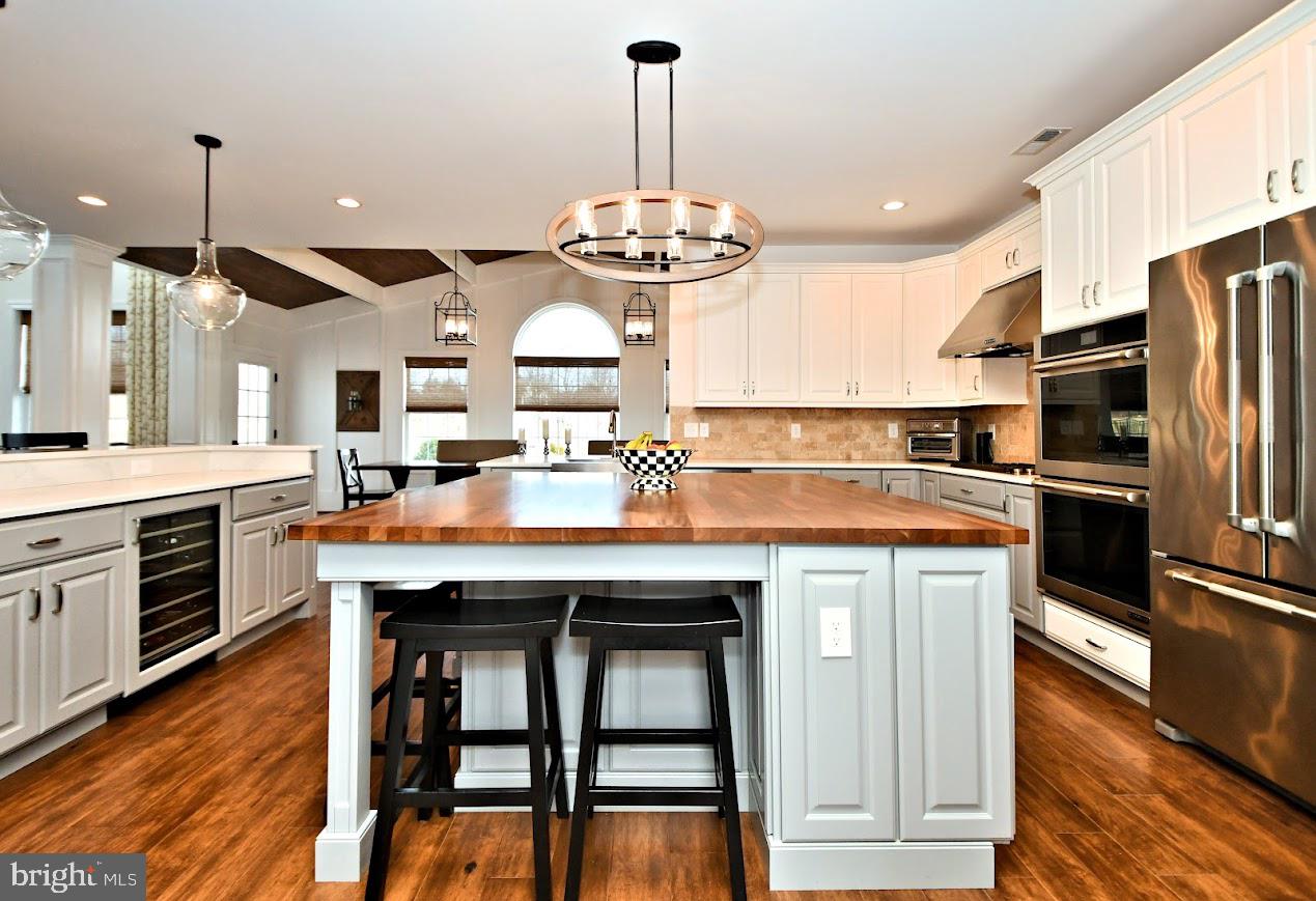 HIGHFIELD ESTATES - Residential