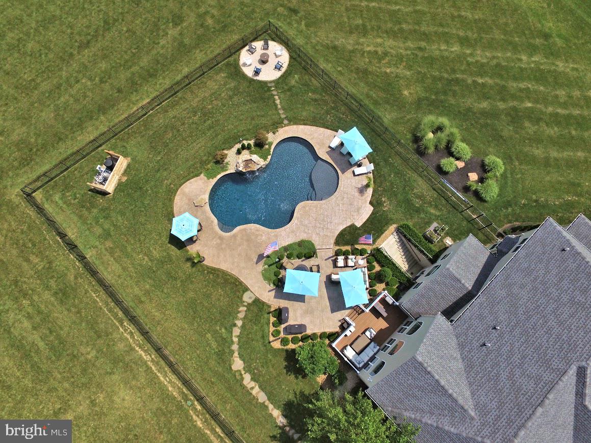 HIGHFIELD ESTATES - Residential