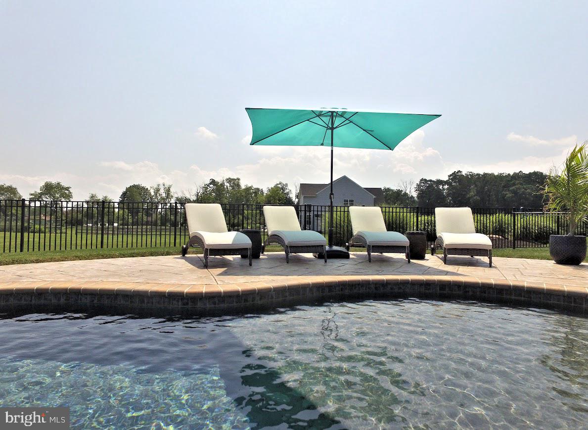 HIGHFIELD ESTATES - Residential