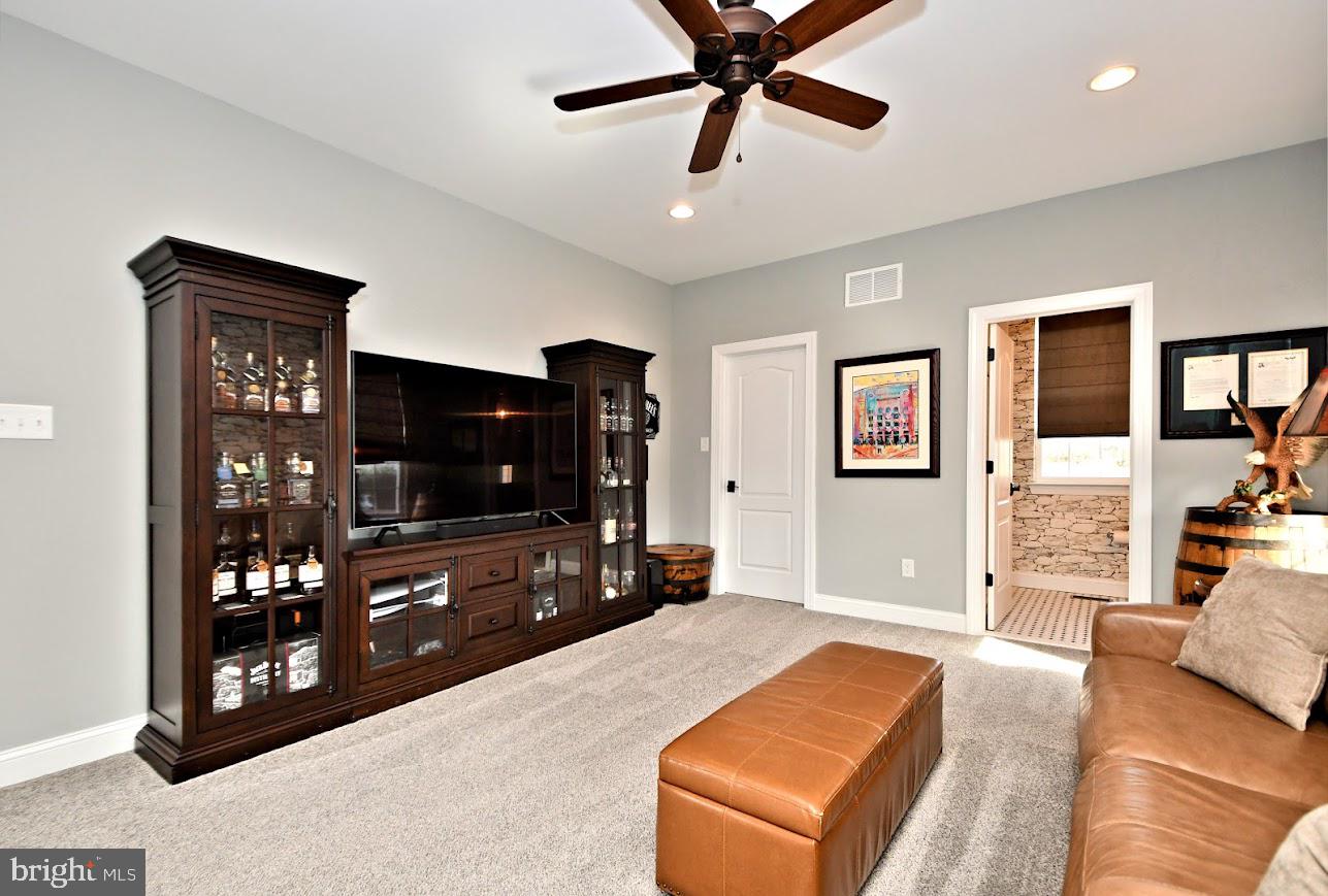 HIGHFIELD ESTATES - Residential