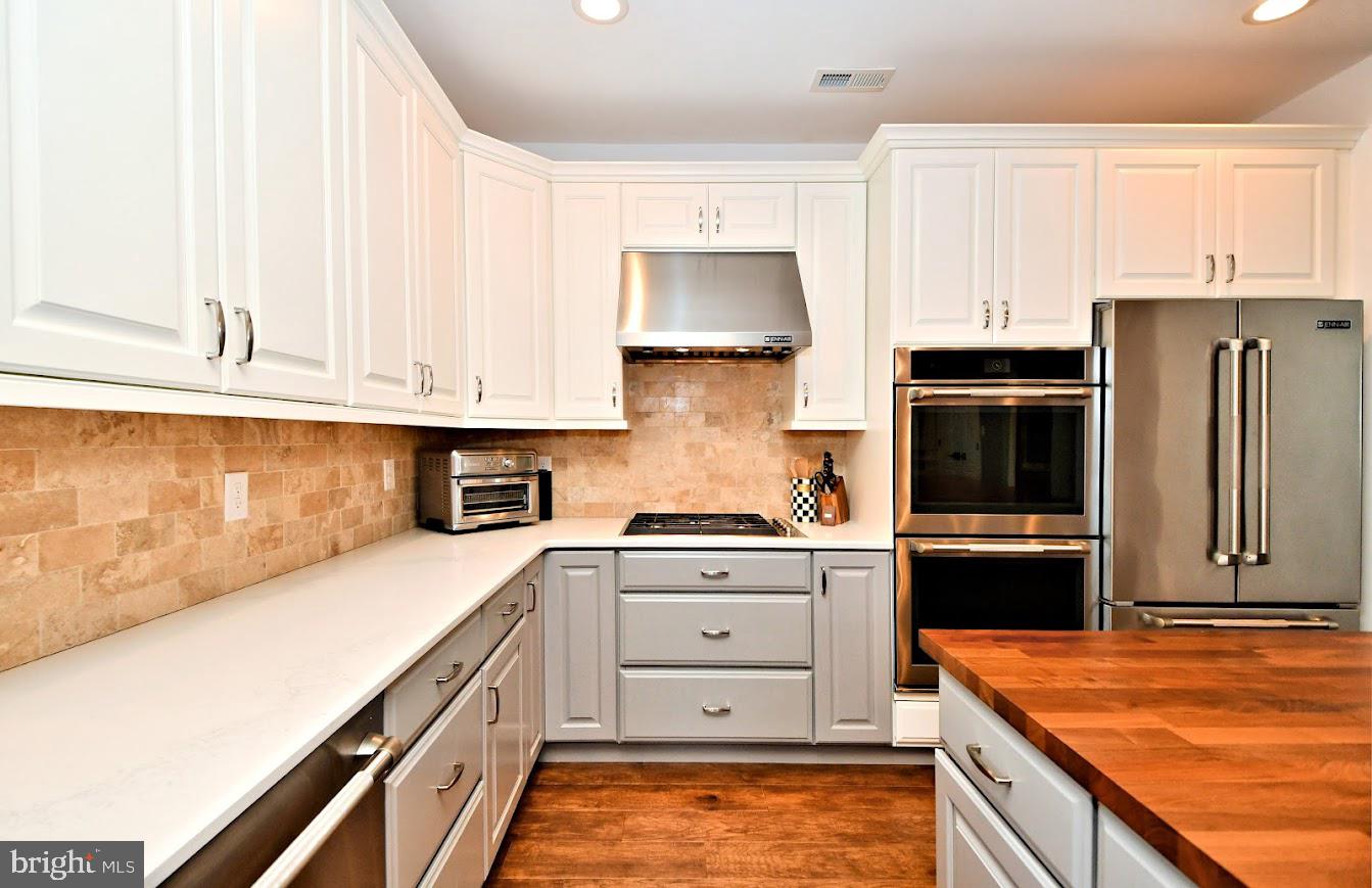 HIGHFIELD ESTATES - Residential