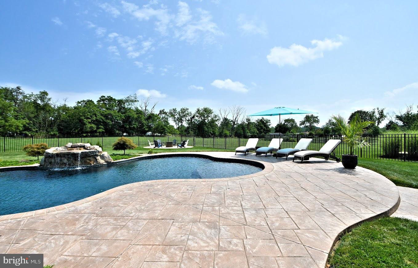 HIGHFIELD ESTATES - Residential