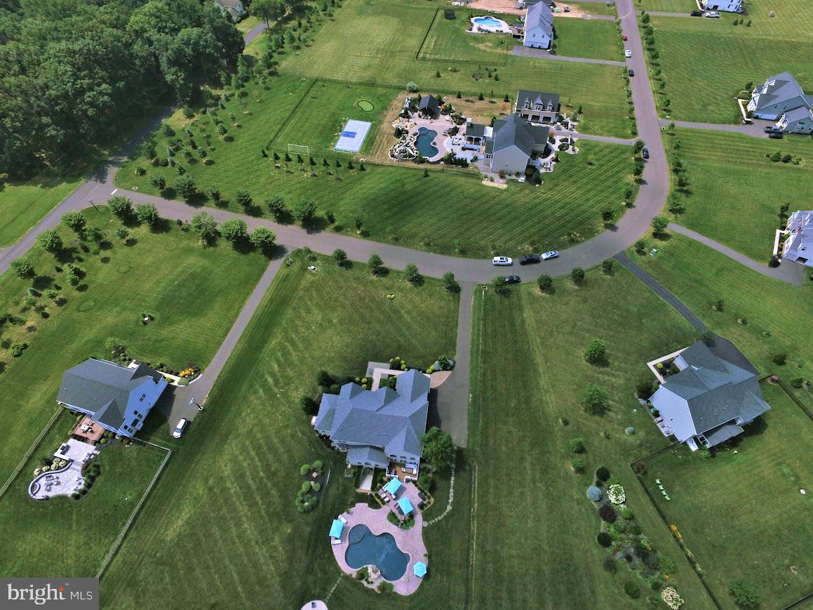 HIGHFIELD ESTATES - Residential
