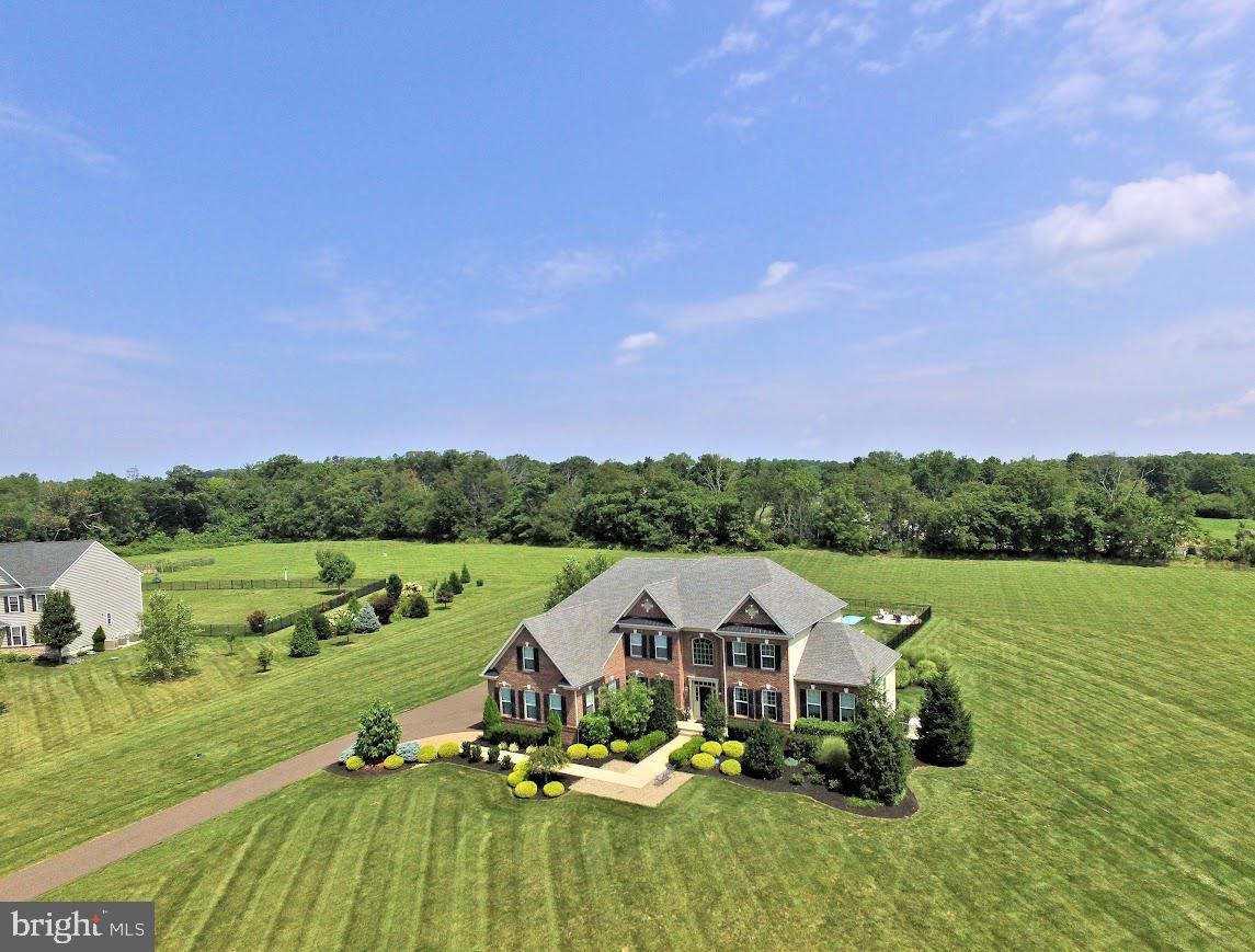 HIGHFIELD ESTATES - Residential