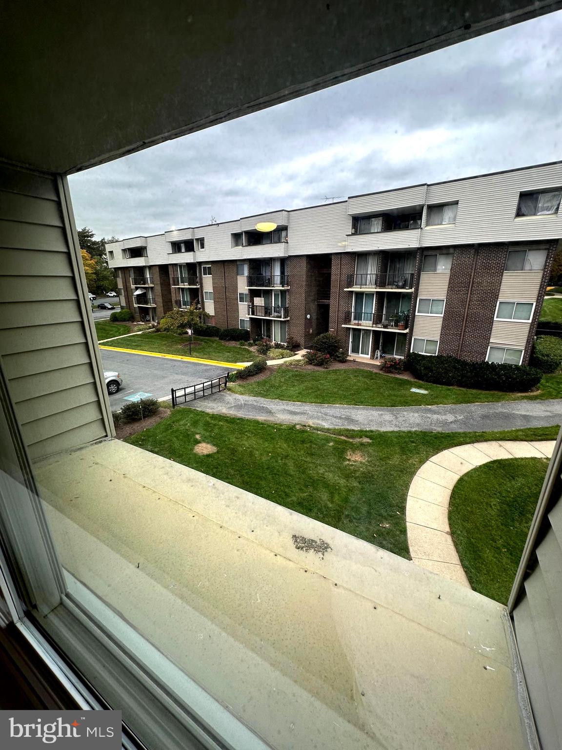 PINES CONDO - Residential Lease