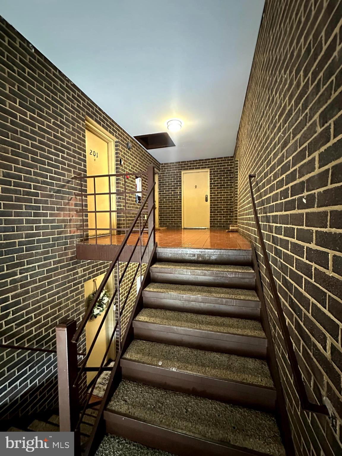 PINES CONDO - Residential Lease