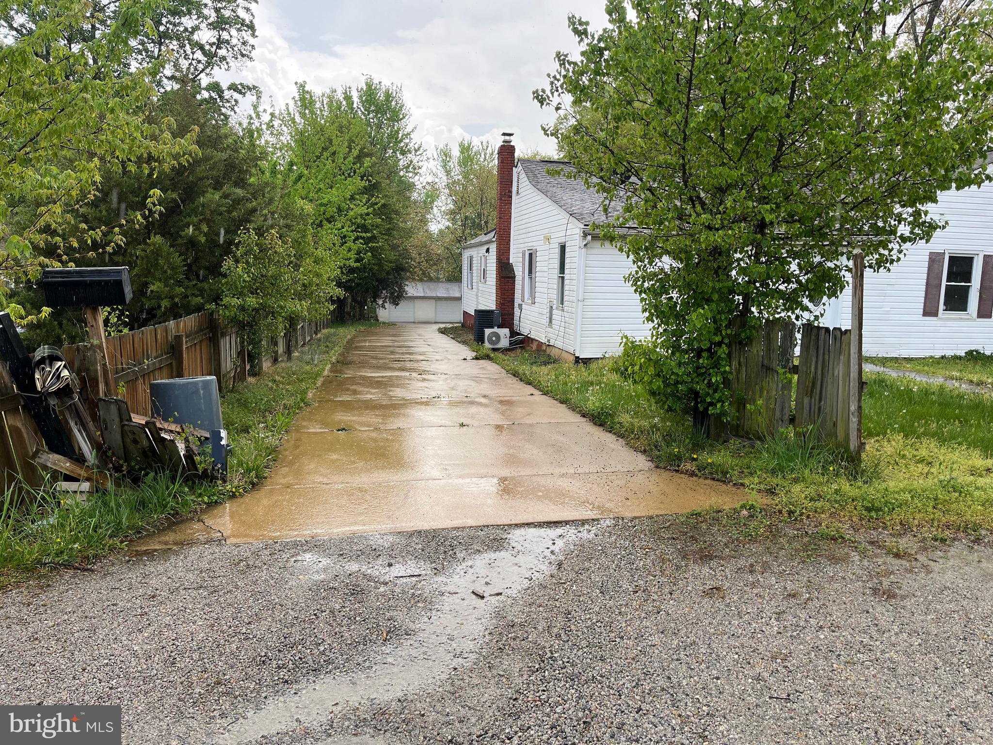 DAVIS LEARY - Residential