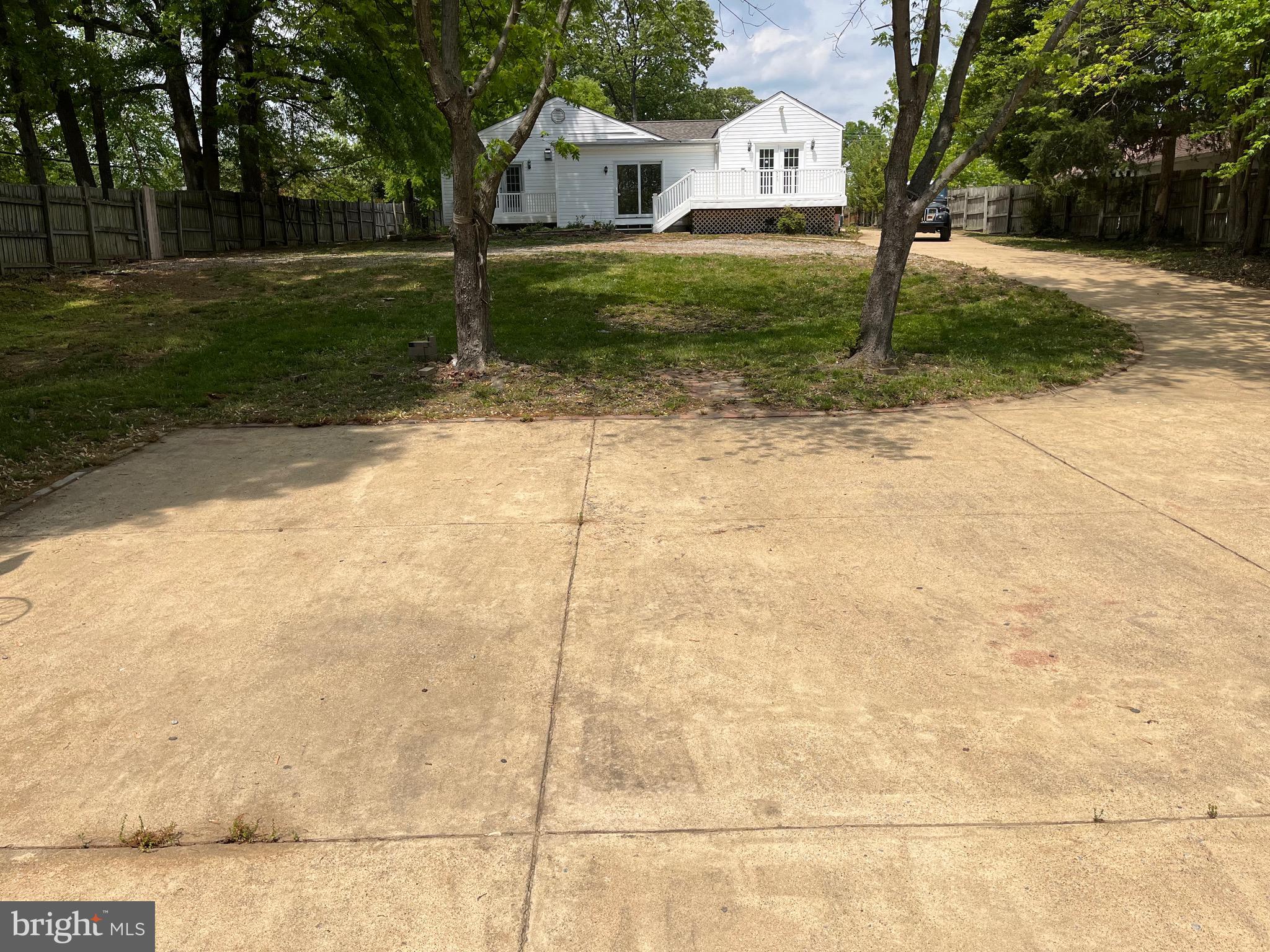 DAVIS LEARY - Residential