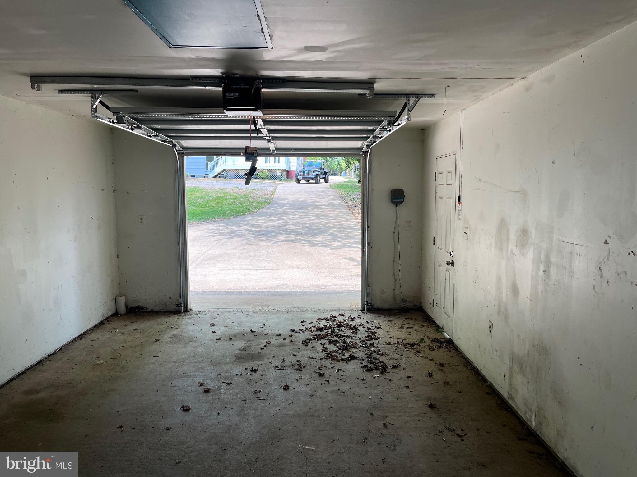 DAVIS LEARY - Residential