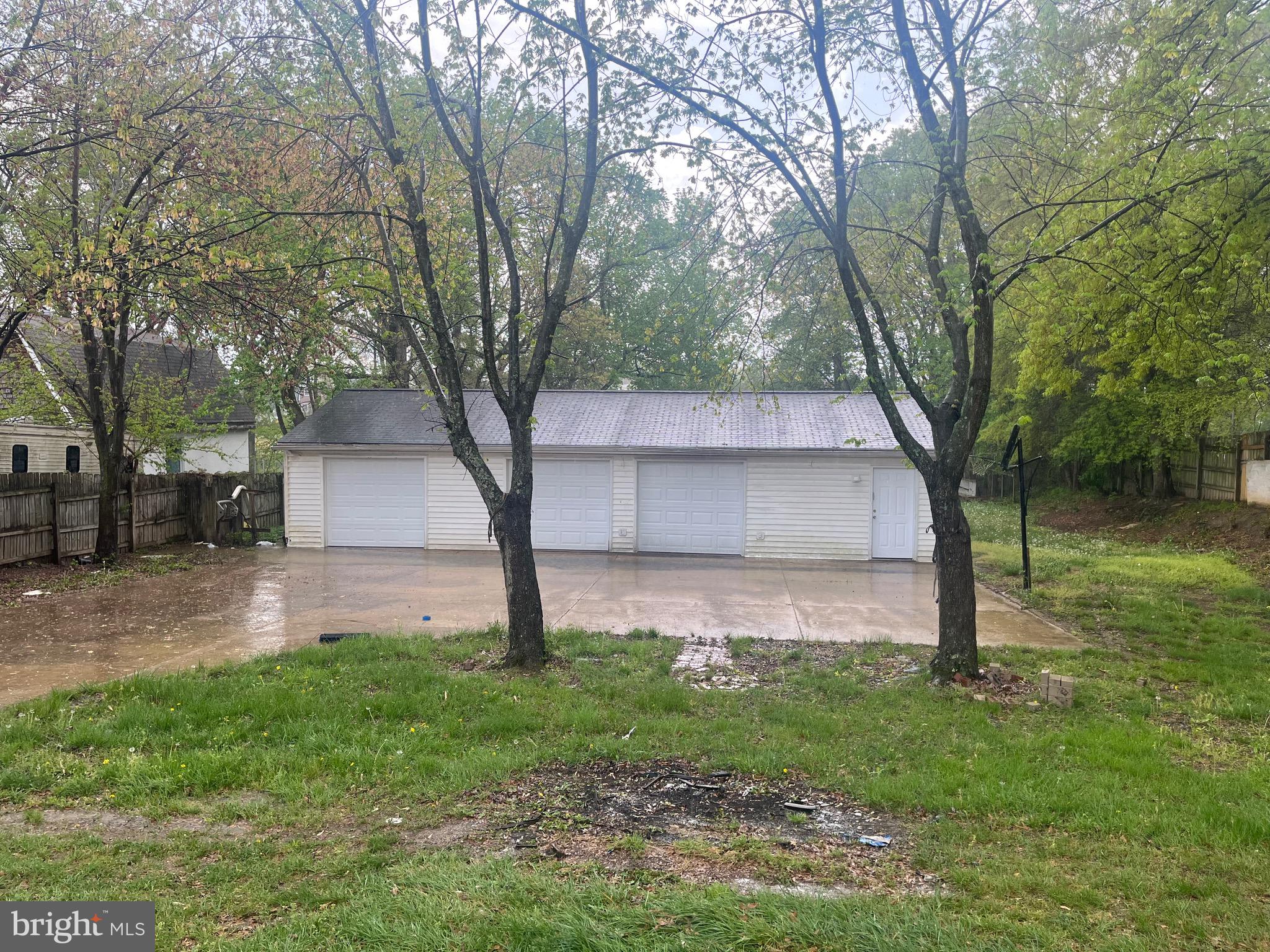 DAVIS LEARY - Residential