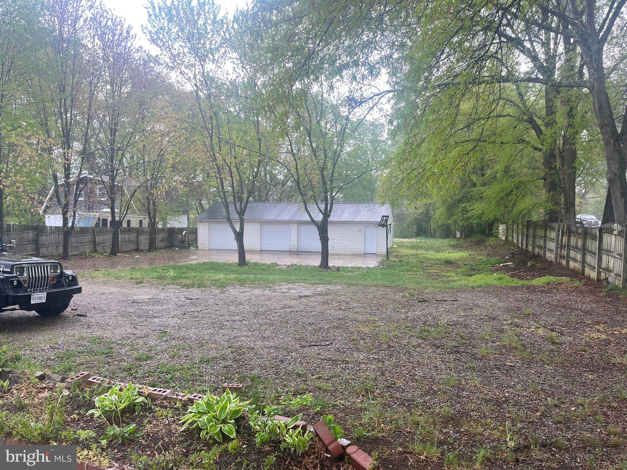 DAVIS LEARY - Residential