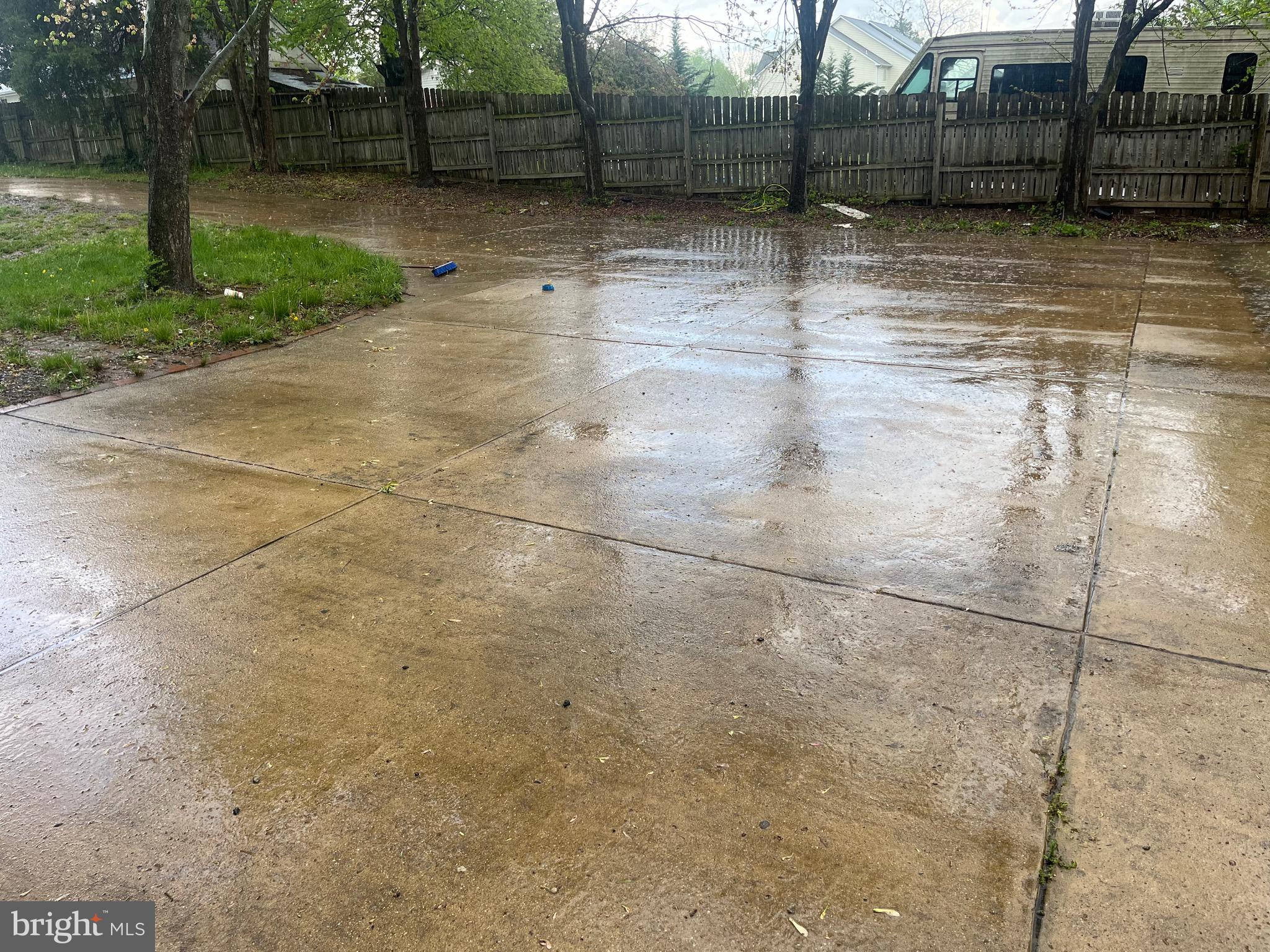 DAVIS LEARY - Residential