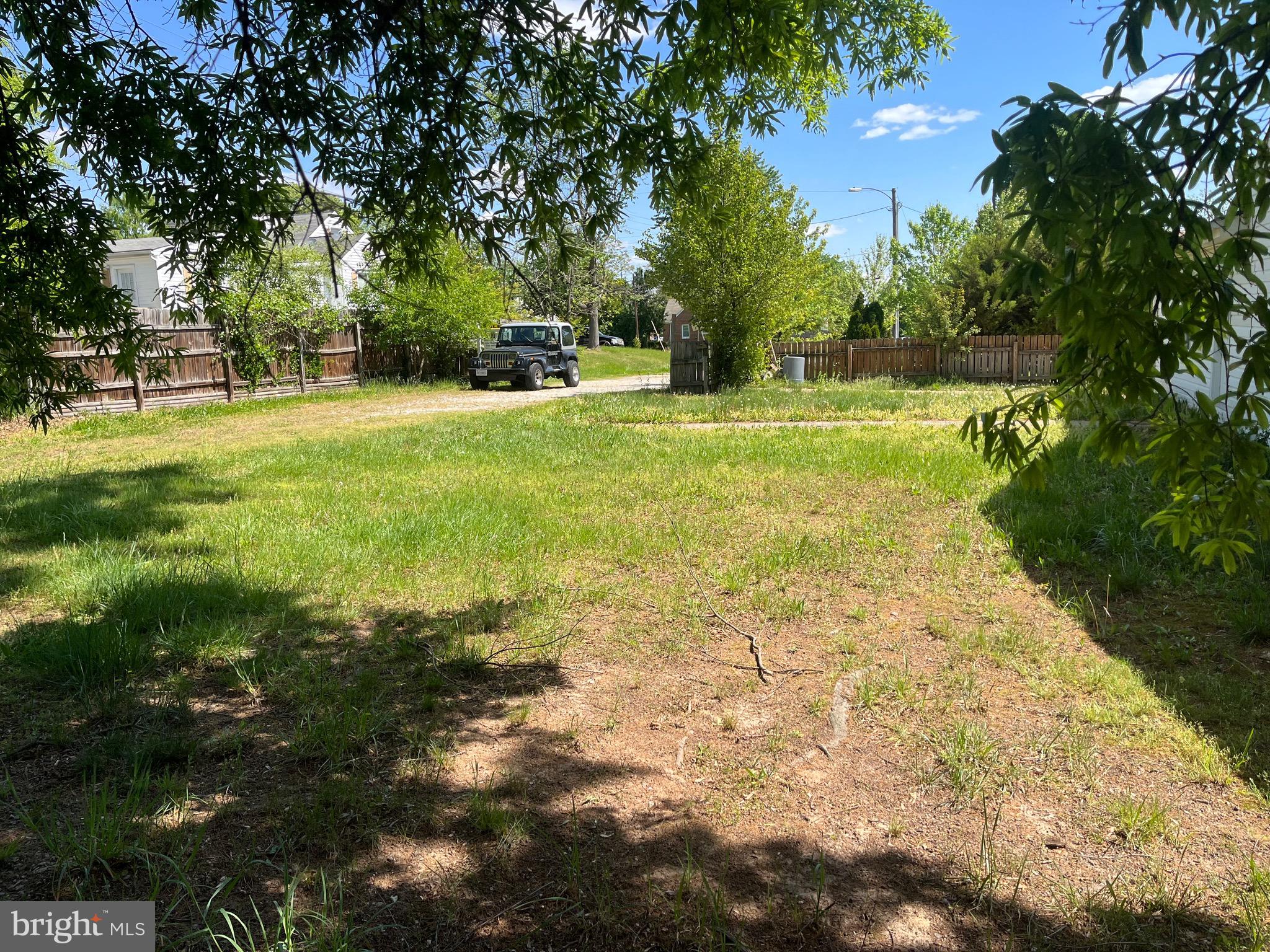 DAVIS LEARY - Residential