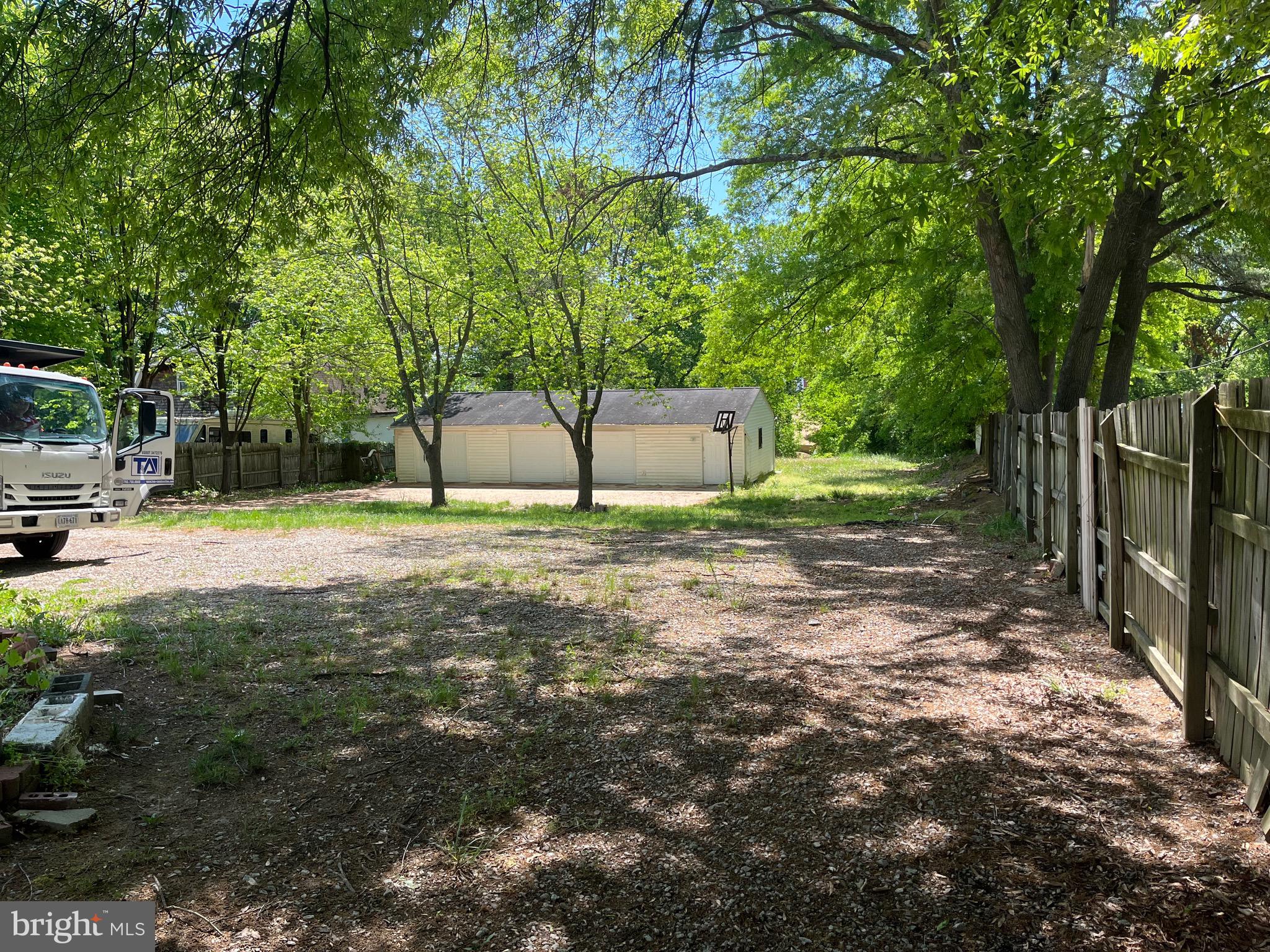 DAVIS LEARY - Residential