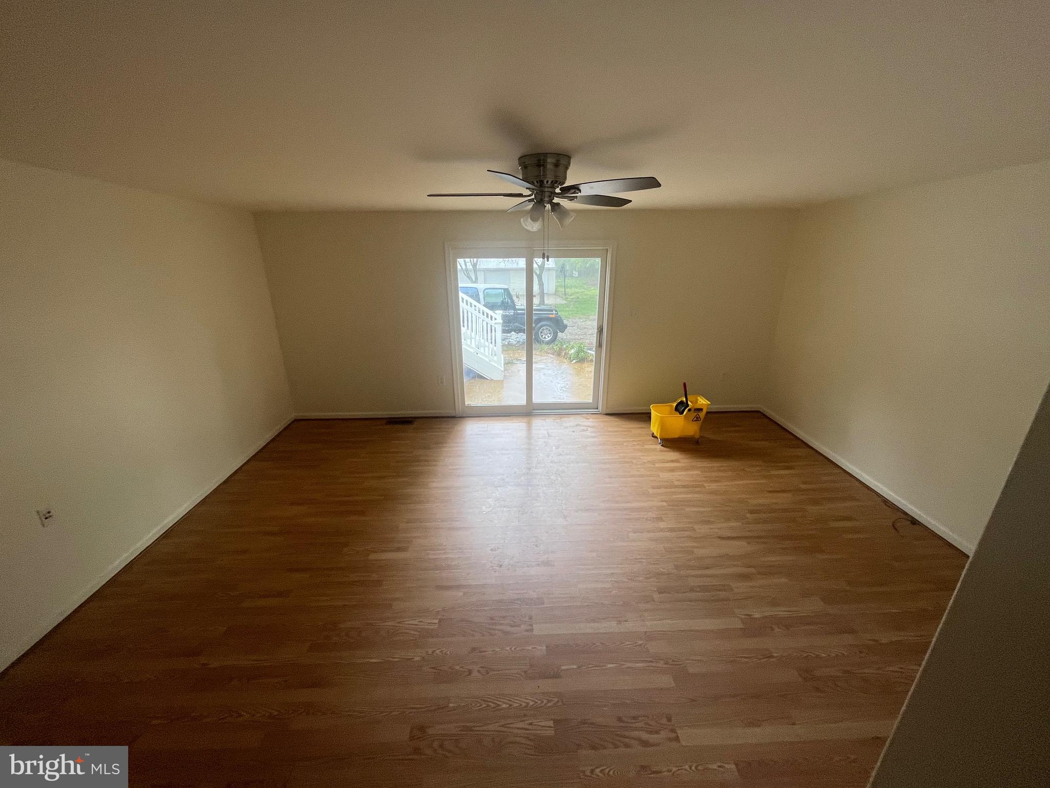 DAVIS LEARY - Residential