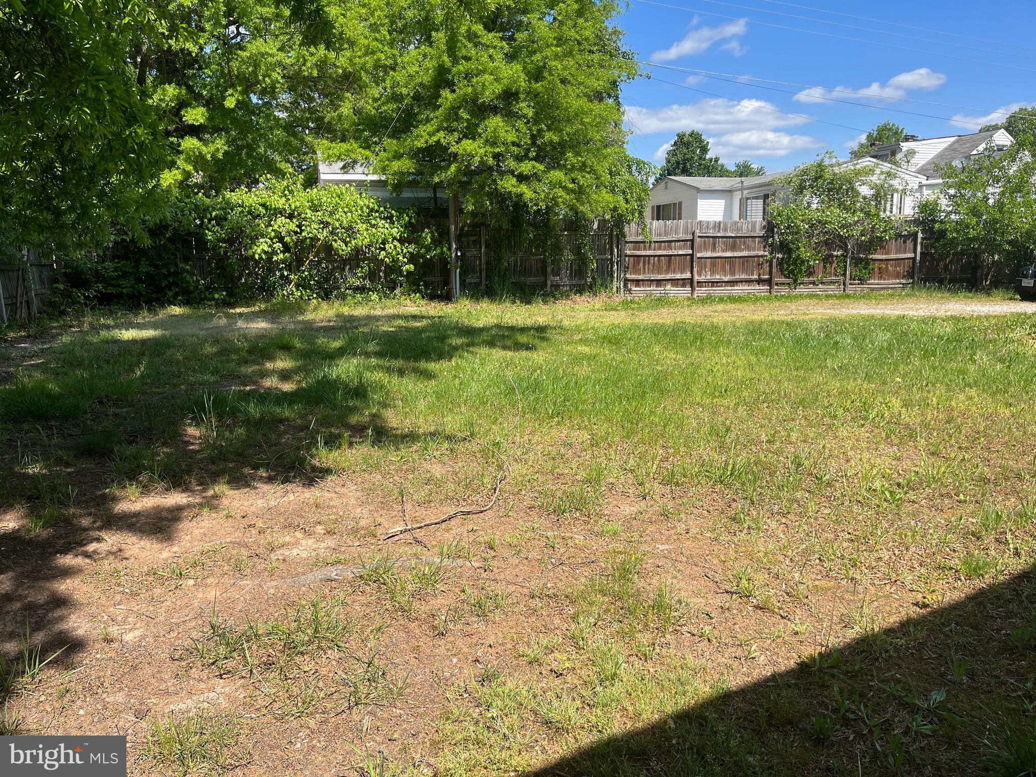 DAVIS LEARY - Residential